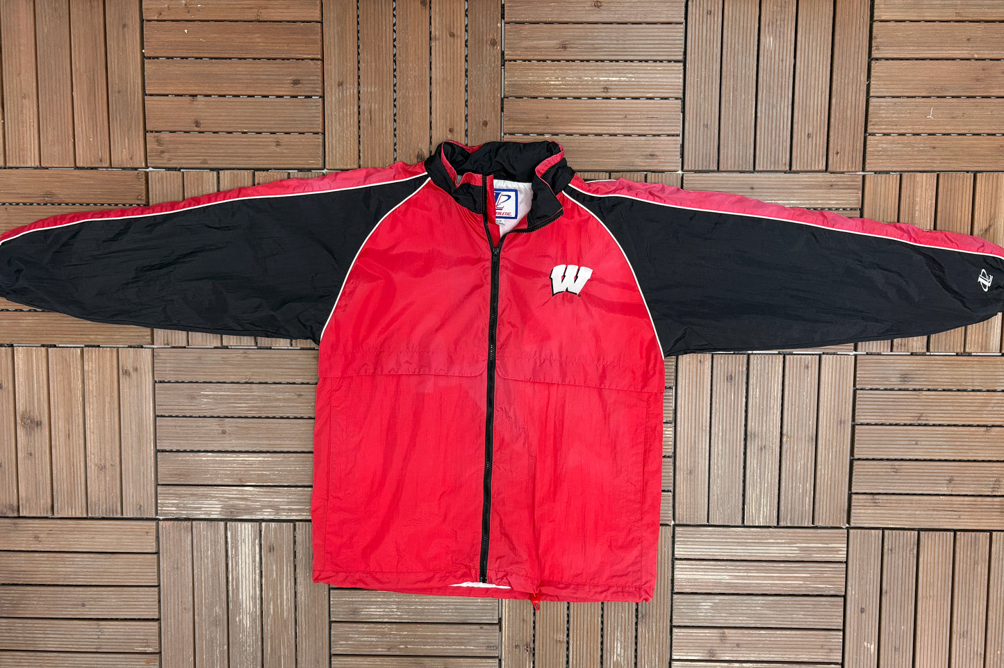 Wisconsin Badgers Graphic Windbreaker | Size Medium | Vintage 1990s College Red Jacket |