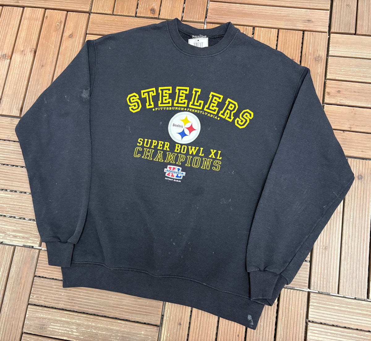 Pittsburgh Steelers Super Bowl XL Champions Graphic Crewneck | Size Medium | Vintage 2000s Football Black Sweater |