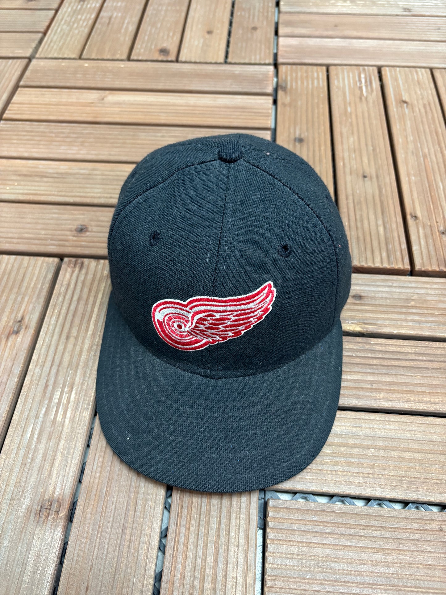 Detroit Red Wings Embroidered Graphic Hat | Size 6 7/8 | Vintage 1990s NHL Hockey Black Cap |