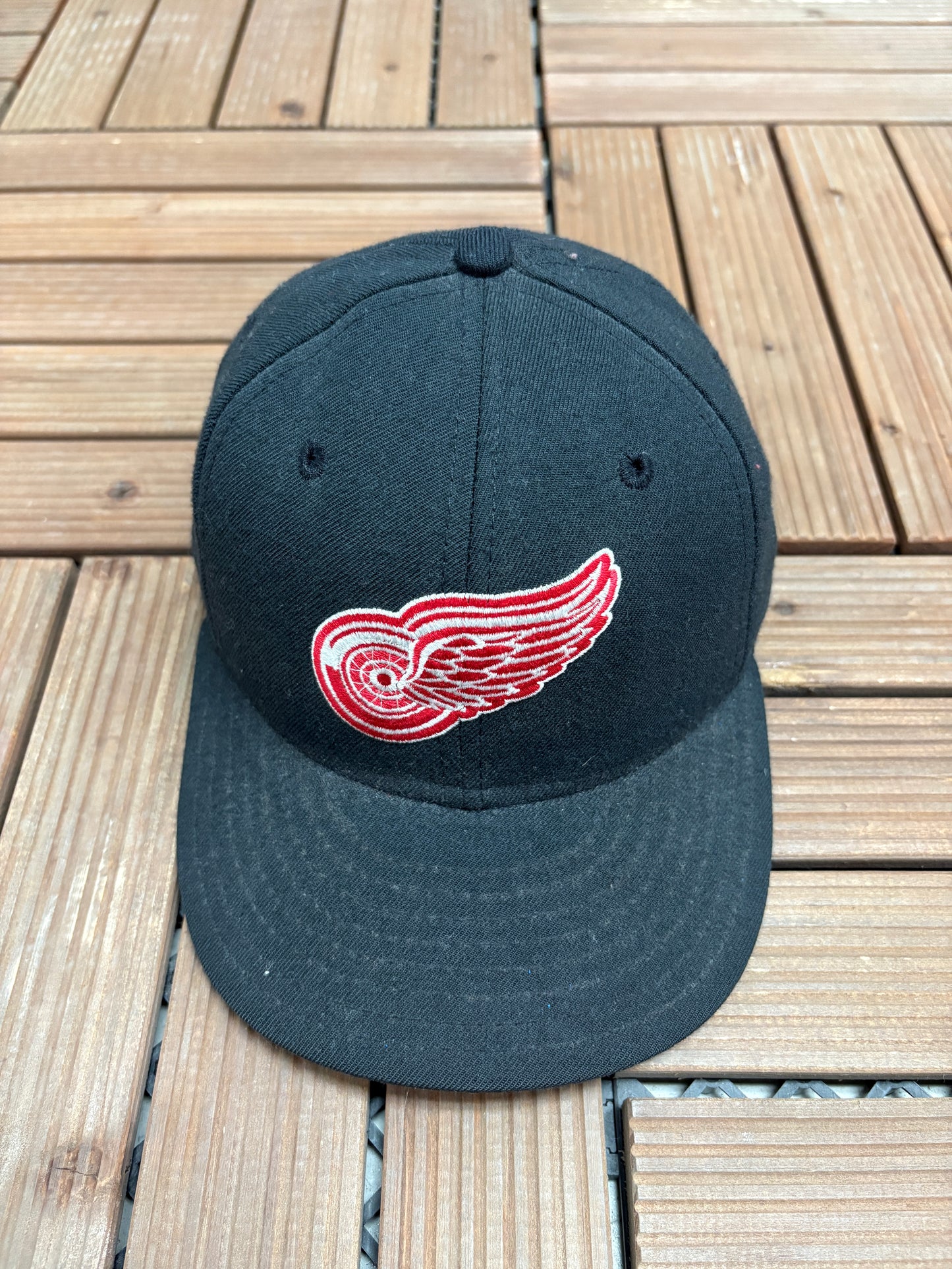 Detroit Red Wings Embroidered Graphic Hat | Size 6 7/8 | Vintage 1990s NHL Hockey Black Cap |