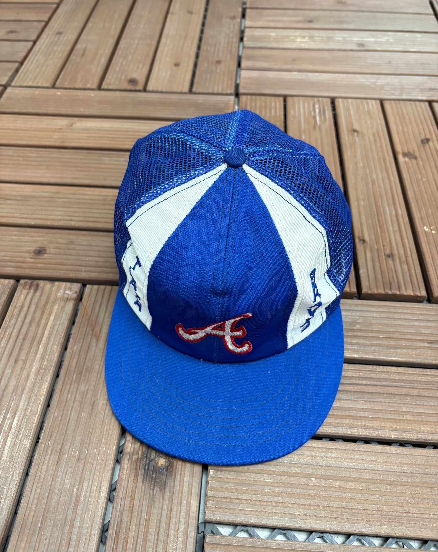 Atlanta Braves Embroidered Hat | Snap Back | Vintage 1990s MLB Baseball Blue Trucker Cap |