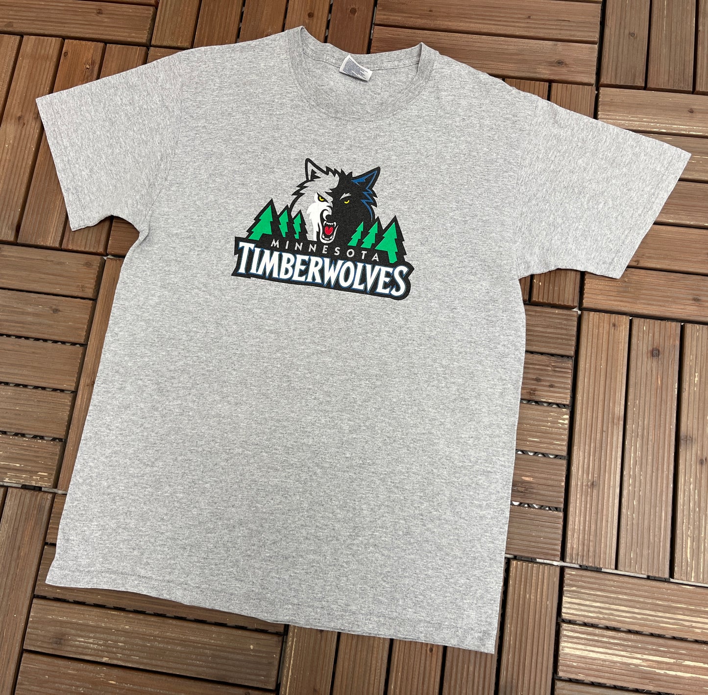 Minnesota Timberwolves Graphic Tee | Size Large | Vintage 2000s NBA Basketball Starter Grey T-Shirt |