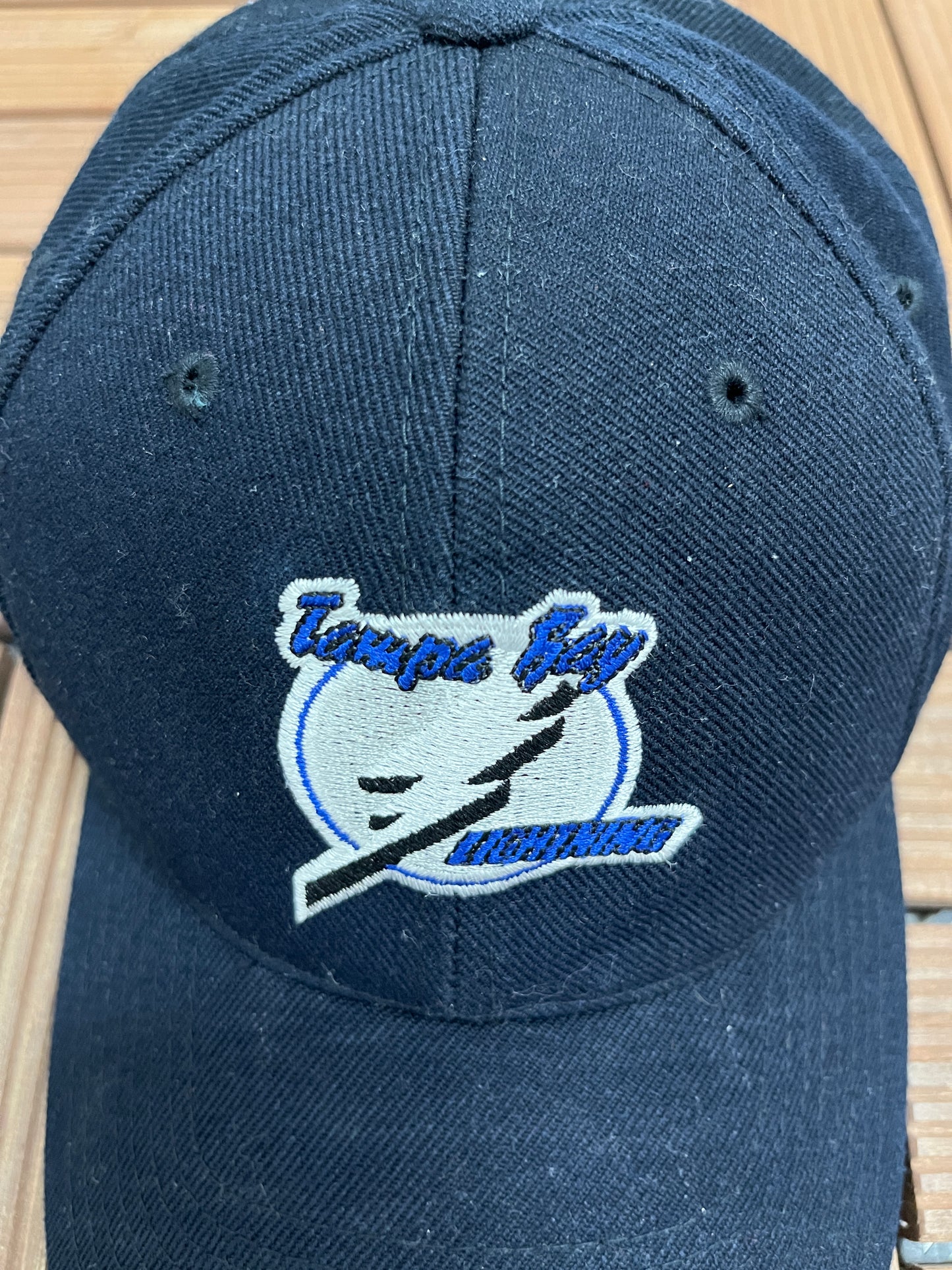 Tampa Bay Lightning Embroidered Graphic Hat | Snap Back | Vintage 1990s Sports Specialties NHL Hockey Black Cap |