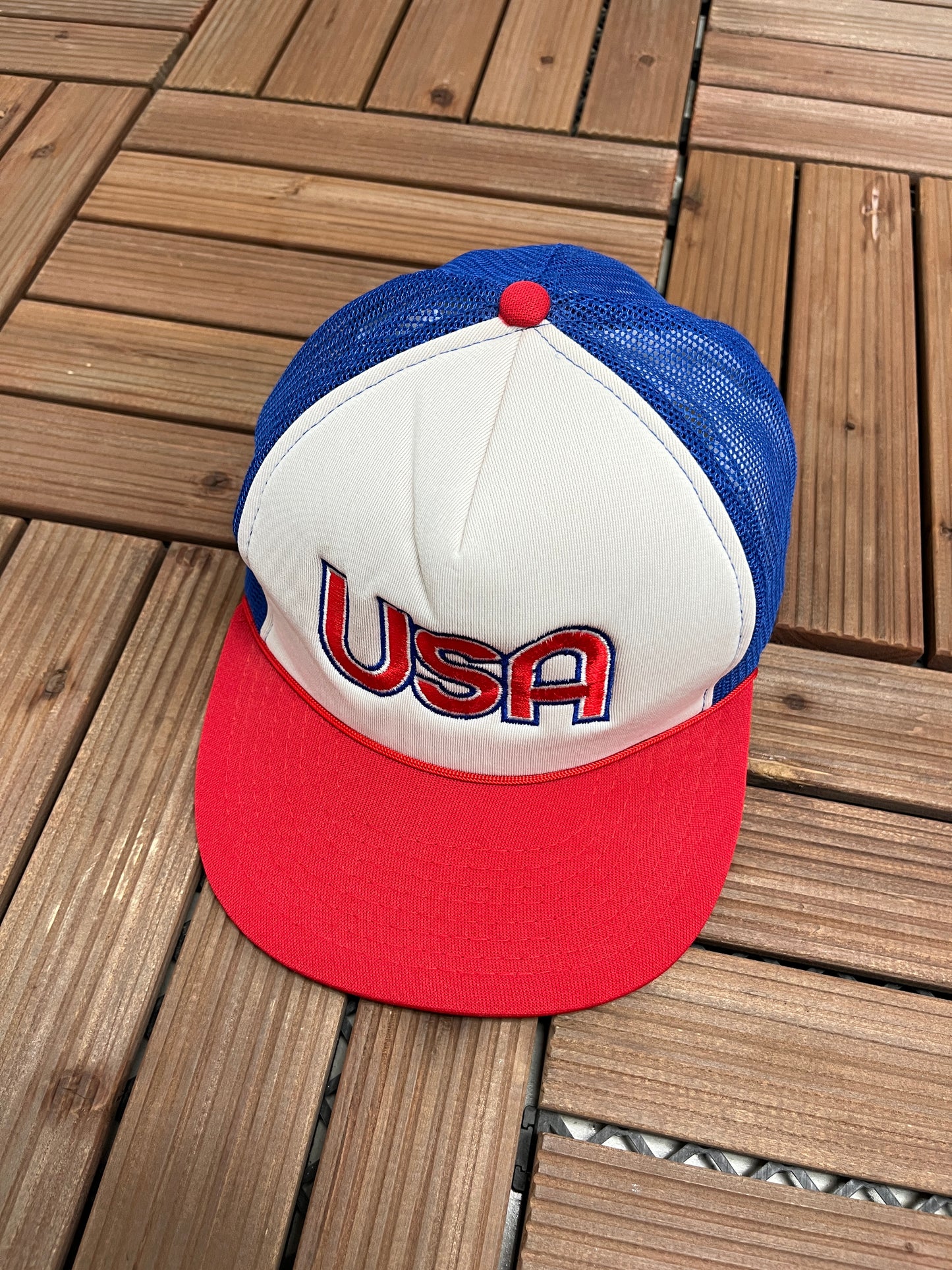 United States of America Embroidered Hat | Snap Back | Vintage 1990s White Trucker Cap |