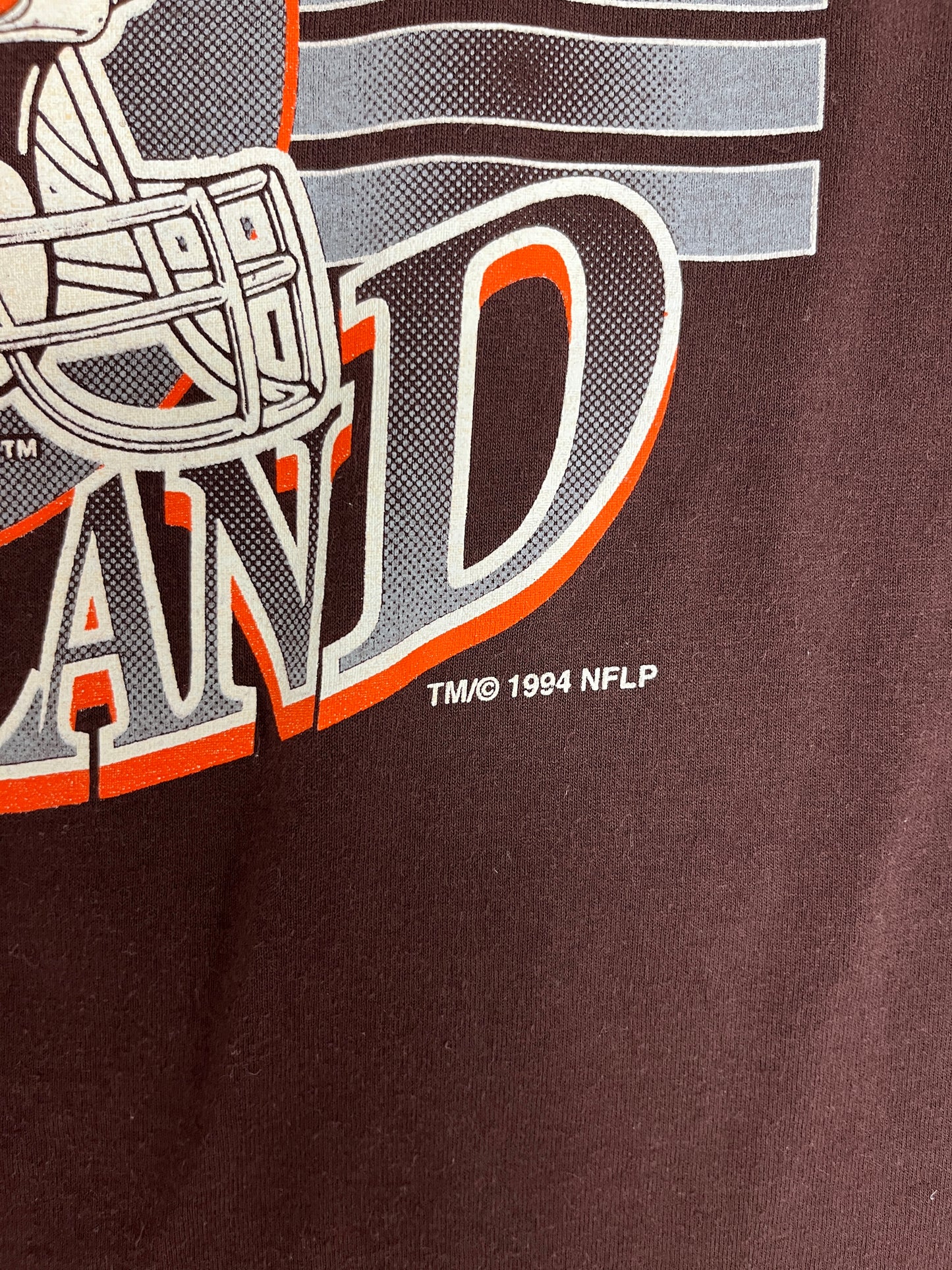 Cleveland Browns Football Graphic Tee | Size Large | Vintage 1990s NFL Football Brown T-Shirt |