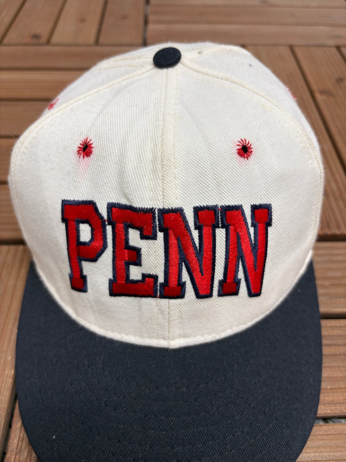 Penn Quakers Embroidered Graphic Hat | Size 7 1/8 | Vintage 1990s College White Cap |