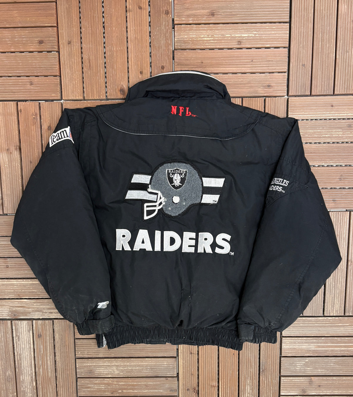 Los Angeles Raiders Puffer Jacket | Size Large | Vintage 1990s NFL Football Black Jacket |