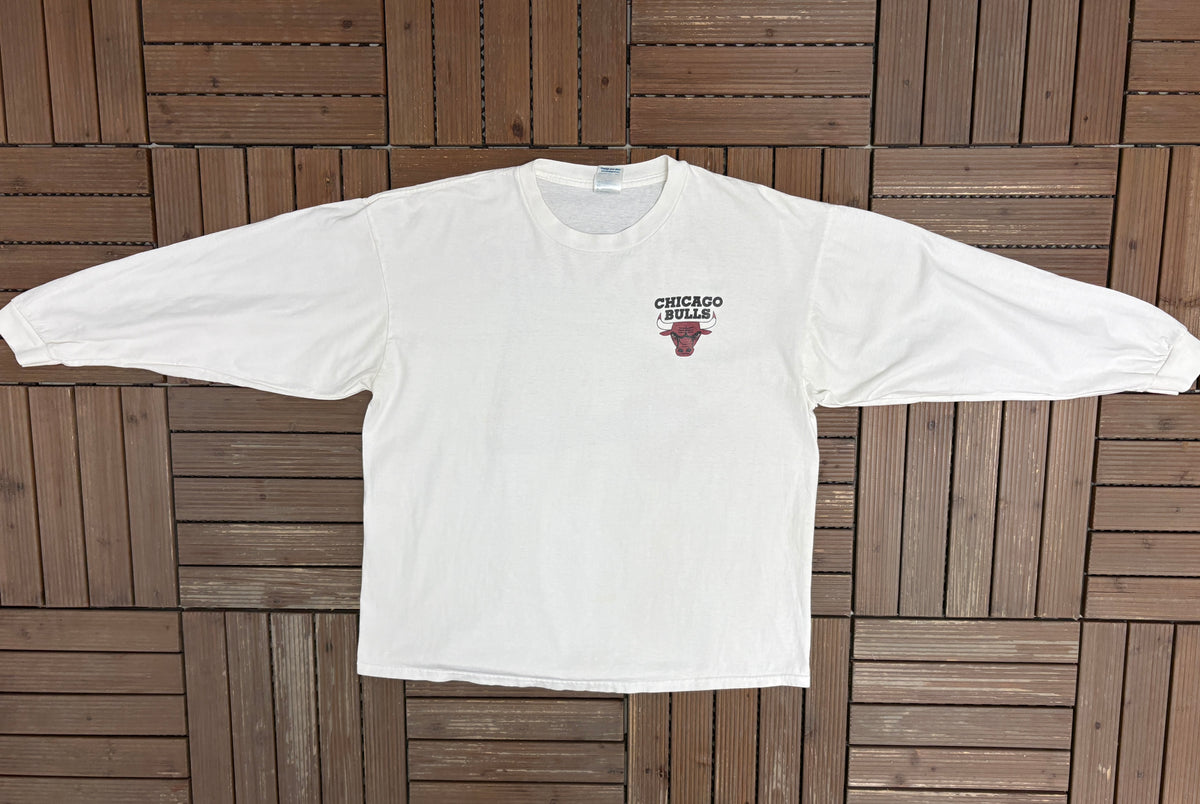 Chicago Bulls Basketball Graphic Tee | Size X-Large | Vintage 2000s NBA Basketball White Long Sleeve T-Shirt |