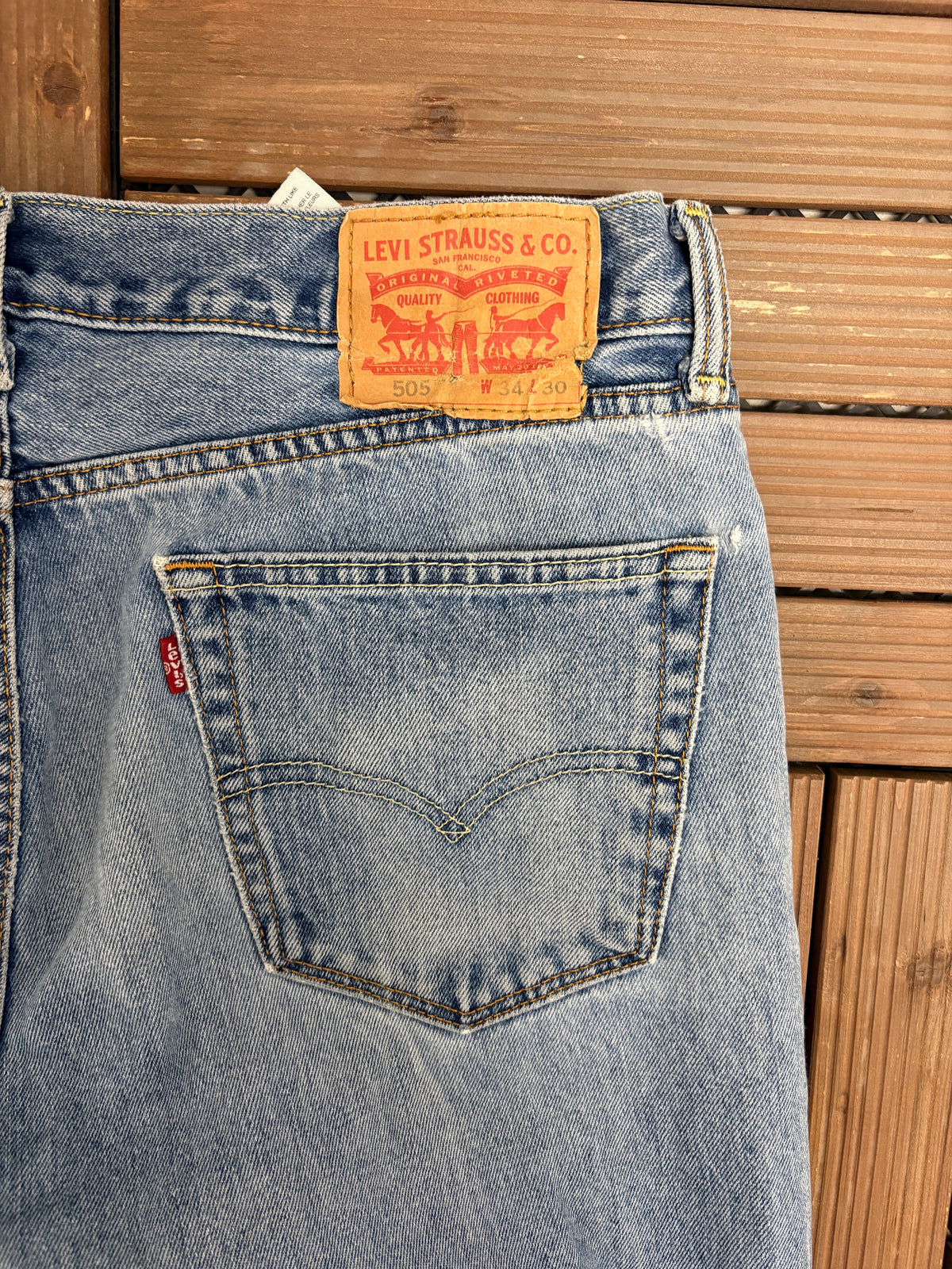 Levi Strauss & Co 505 Regular Fit Denim Jeans | Size 34 x 30 | Vintage 2000s Levi's Blue Jeans |