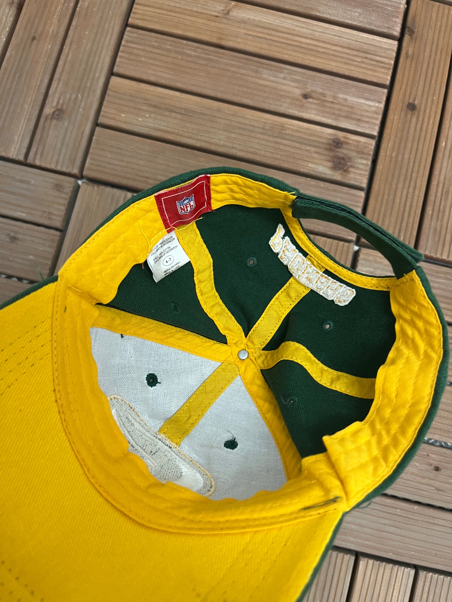 Green Bay Packers Embroidered Graphic Hat | Youth Strap Back | Vintage 2000s NFL Football Green Cap |