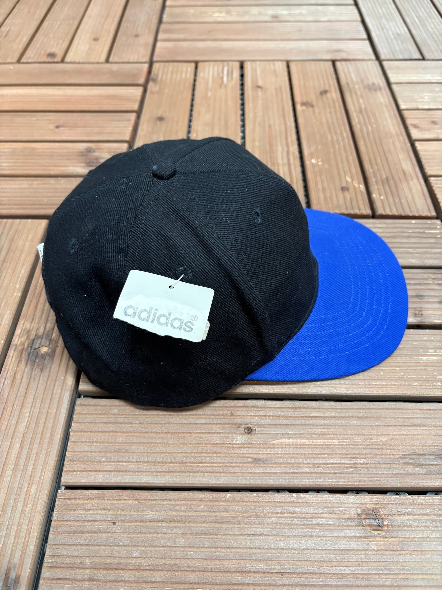 Adidas Small Embroidered Logo Graphic Hat | Snap Back | Vintage 1990s Branded Black Cap |