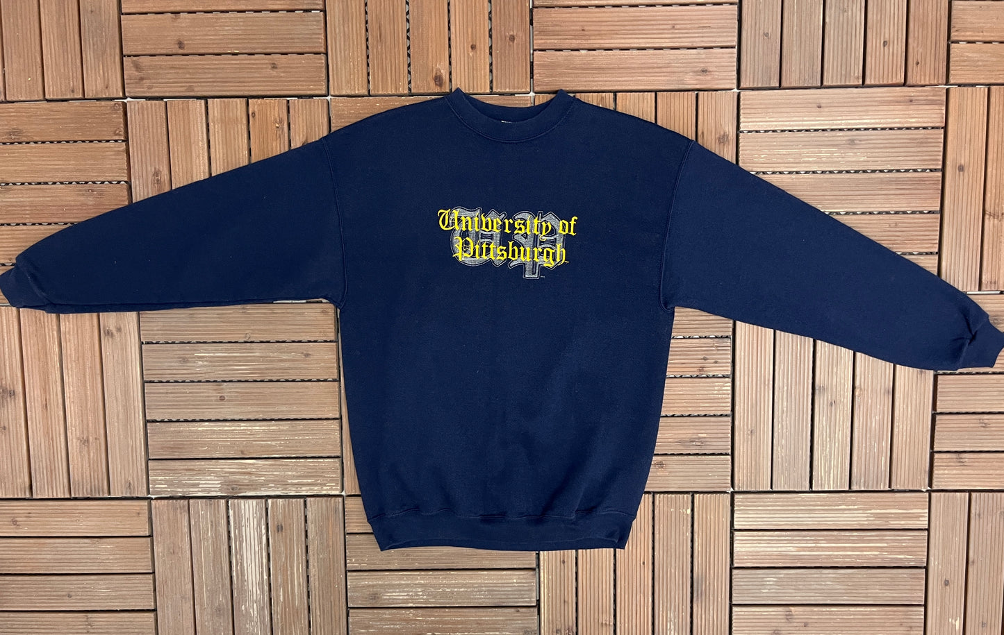 University of Pittsburgh Panthers Graphic Crewneck | Size Medium | Vintage 1990s College Blue Sweater |