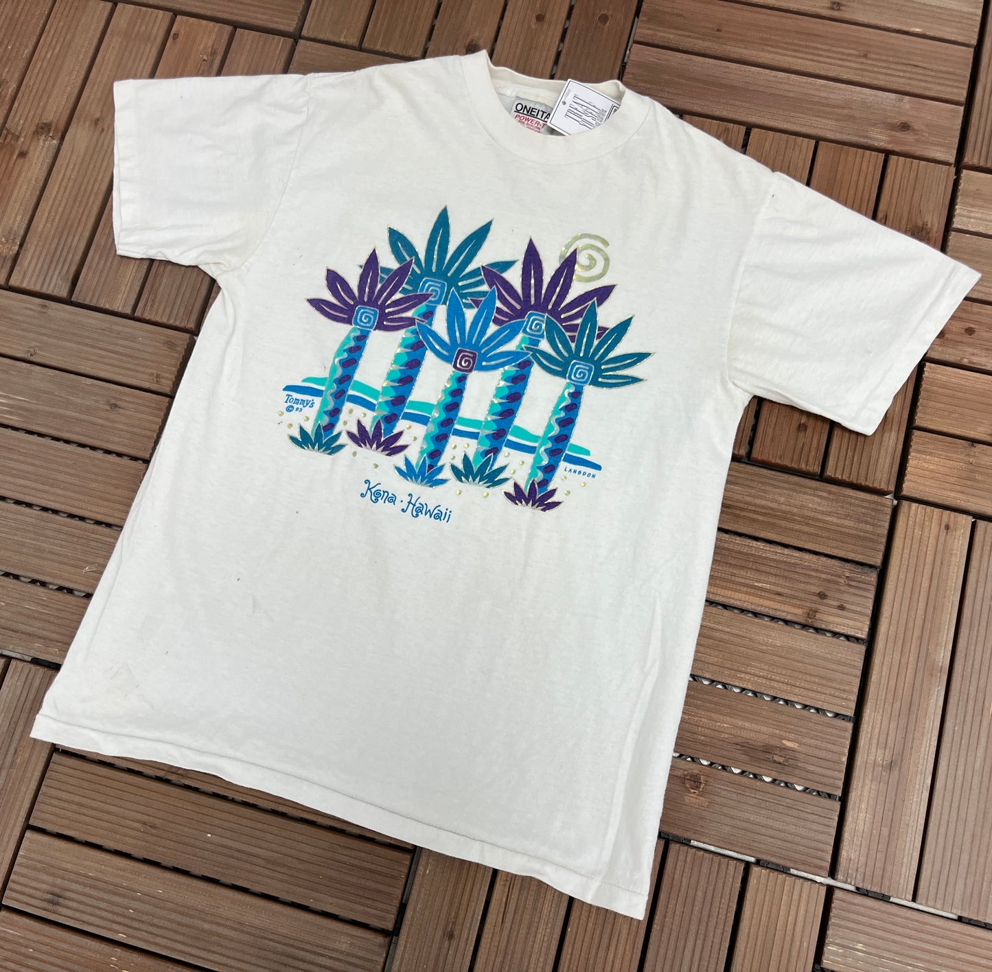 Kona, Hawaii Graphic Tee | Size Medium | Vintage 1990s Single Stitch Promotional Tourist White T-Shirt | Free Shipping to USA |