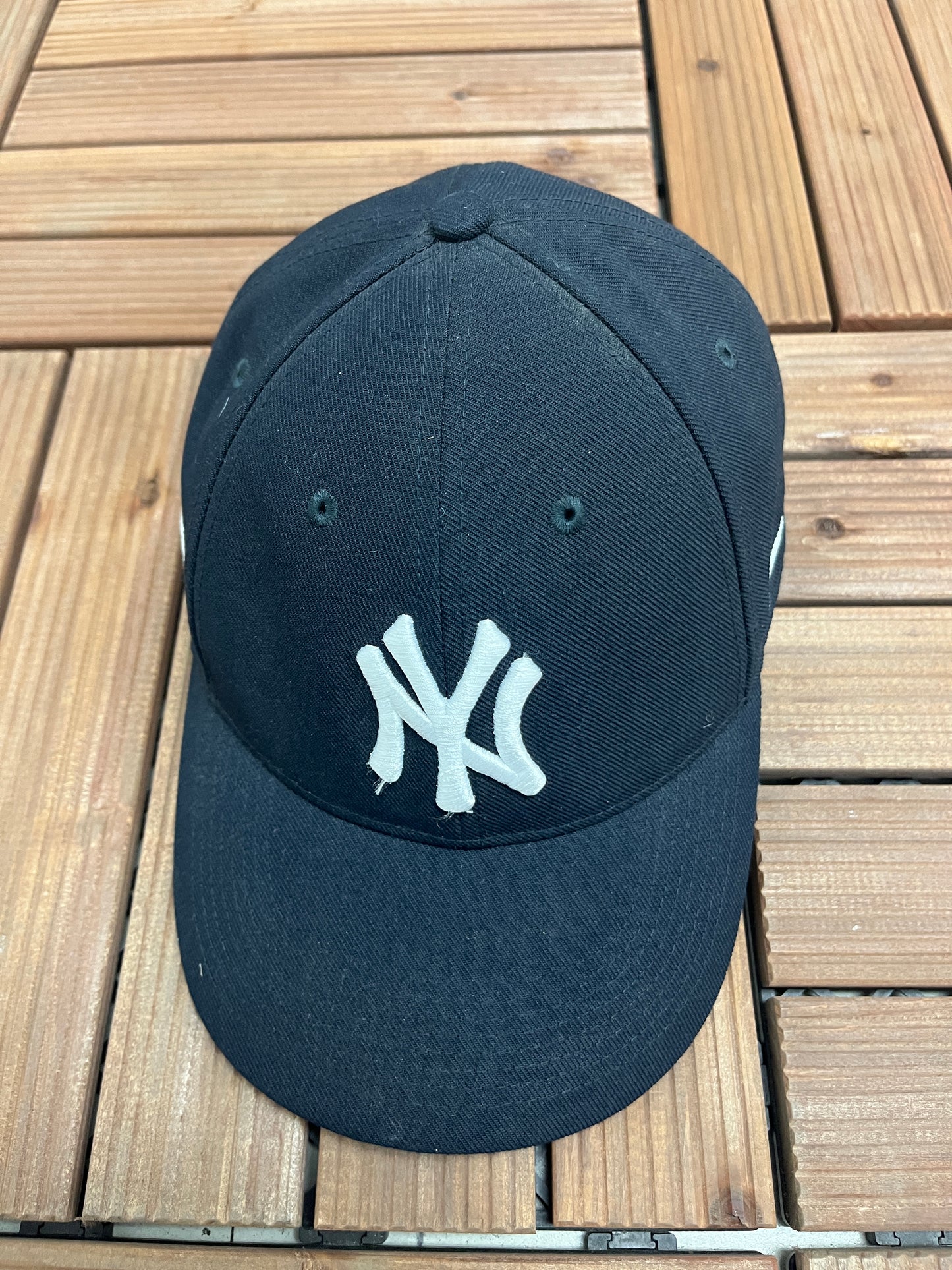 New York Yankees Nike Embroidered Graphic Hat | Adjustable With Strap Back | Vintage 2000s MLB Baseball Blue Cap | Free Shipping to USA |