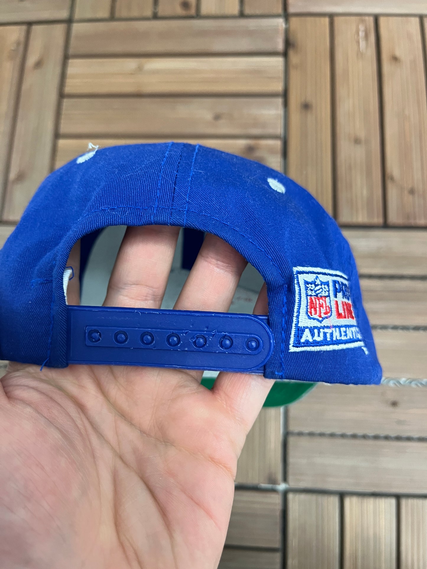 New England Patriots Embroidered Graphic Hat | Snap Back | Vintage 1990s NFL Football Blue Hat |