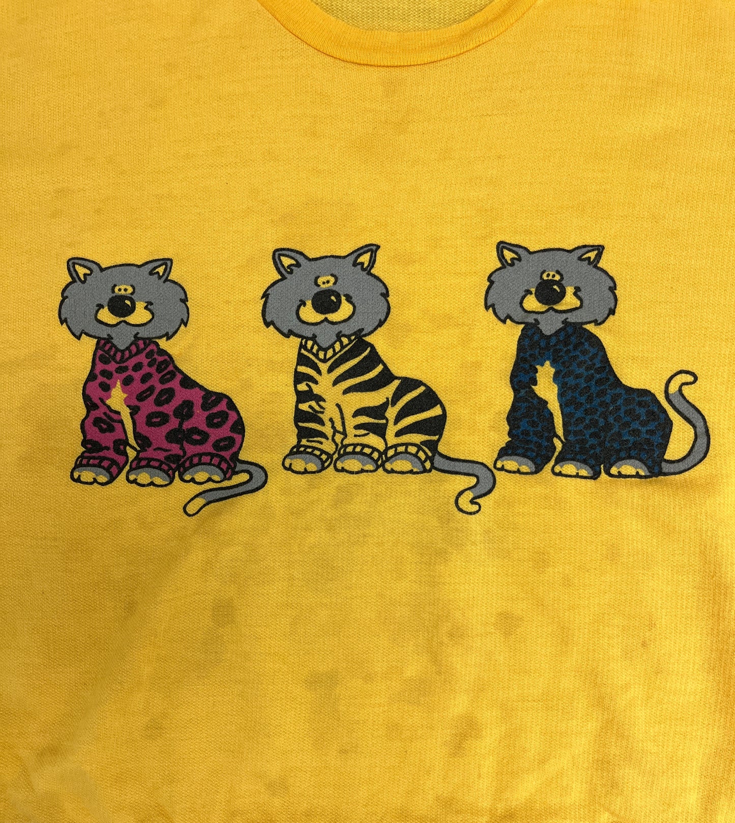 Three Kittens Graphic Tee | Size Large | Vintage 1990s Cute Animal Yellow Sweater T-Shirt