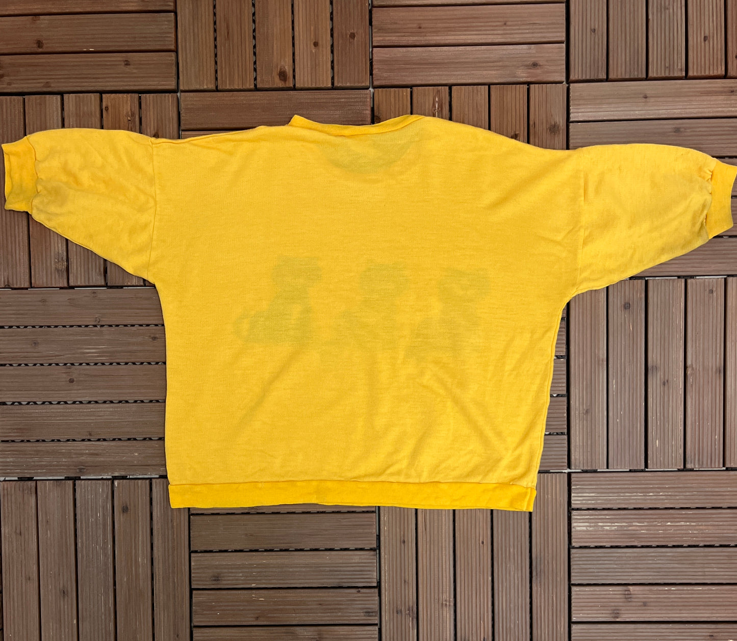 Three Kittens Graphic Tee | Size Large | Vintage 1990s Cute Animal Yellow Sweater T-Shirt