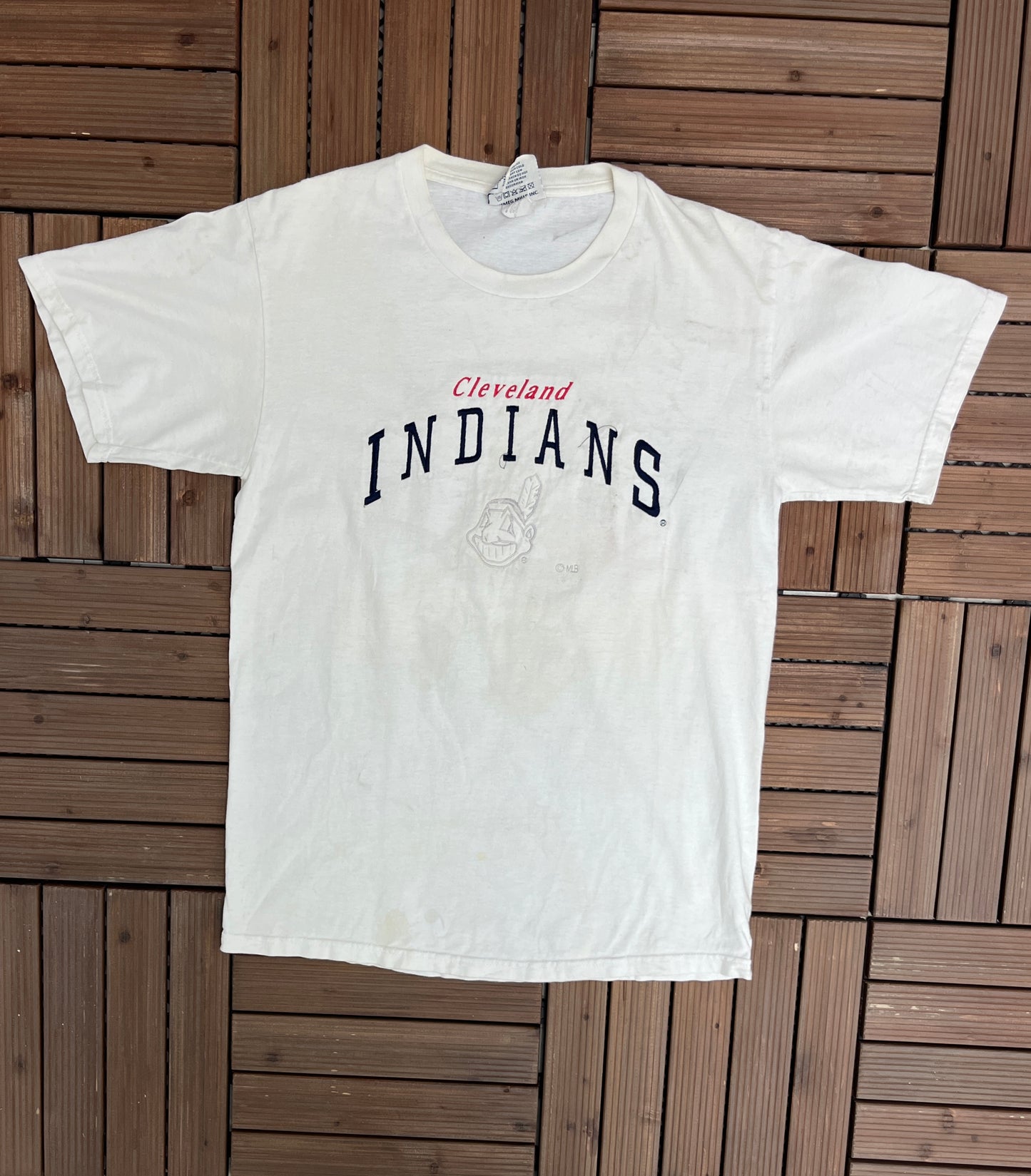 Cleveland Indians Text Logo Distressed Vintage logo T-shirt 6 Sizes S
