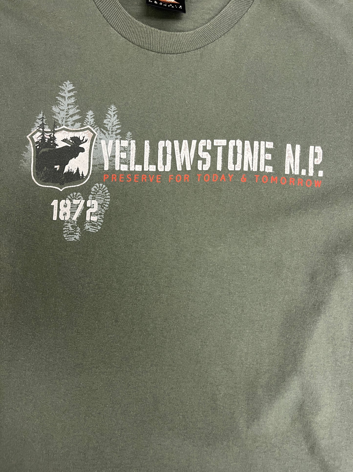 Yellowstone National Park Graphic Tee | Size Medium | Vintage 1990s Tourist Promotional Green T-Shirt | Made in USA | Free Shipping to USA |