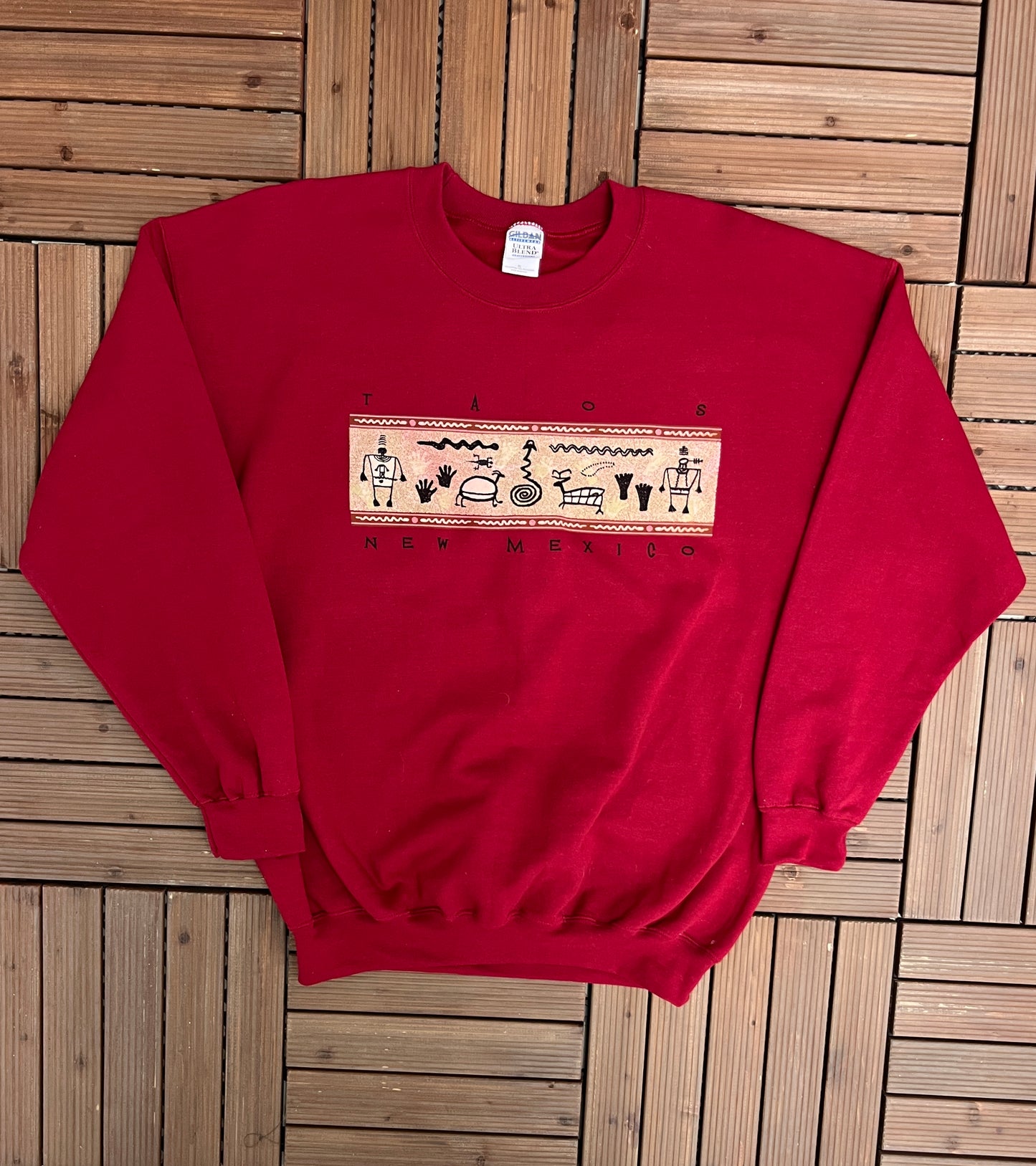 Taos, New Mexico Graphic Crewneck | Size X-Large | Vintage 2000s Tourist Promotional Red Sweater | Free Shipping to USA |