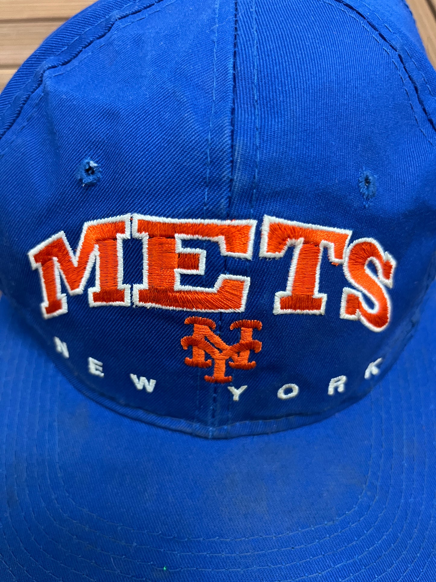 New York Mets Graphic Hat | Snap Back | Vintage 2000s MLB Baseball Blue Cap |