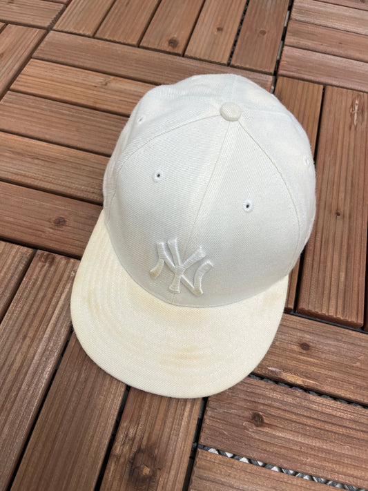 New York Yankees Embroidered Graphic Hat | Size 7 3/8 | Vintage 2000s MLB Baseball White Cap | Free Shipping to USA |