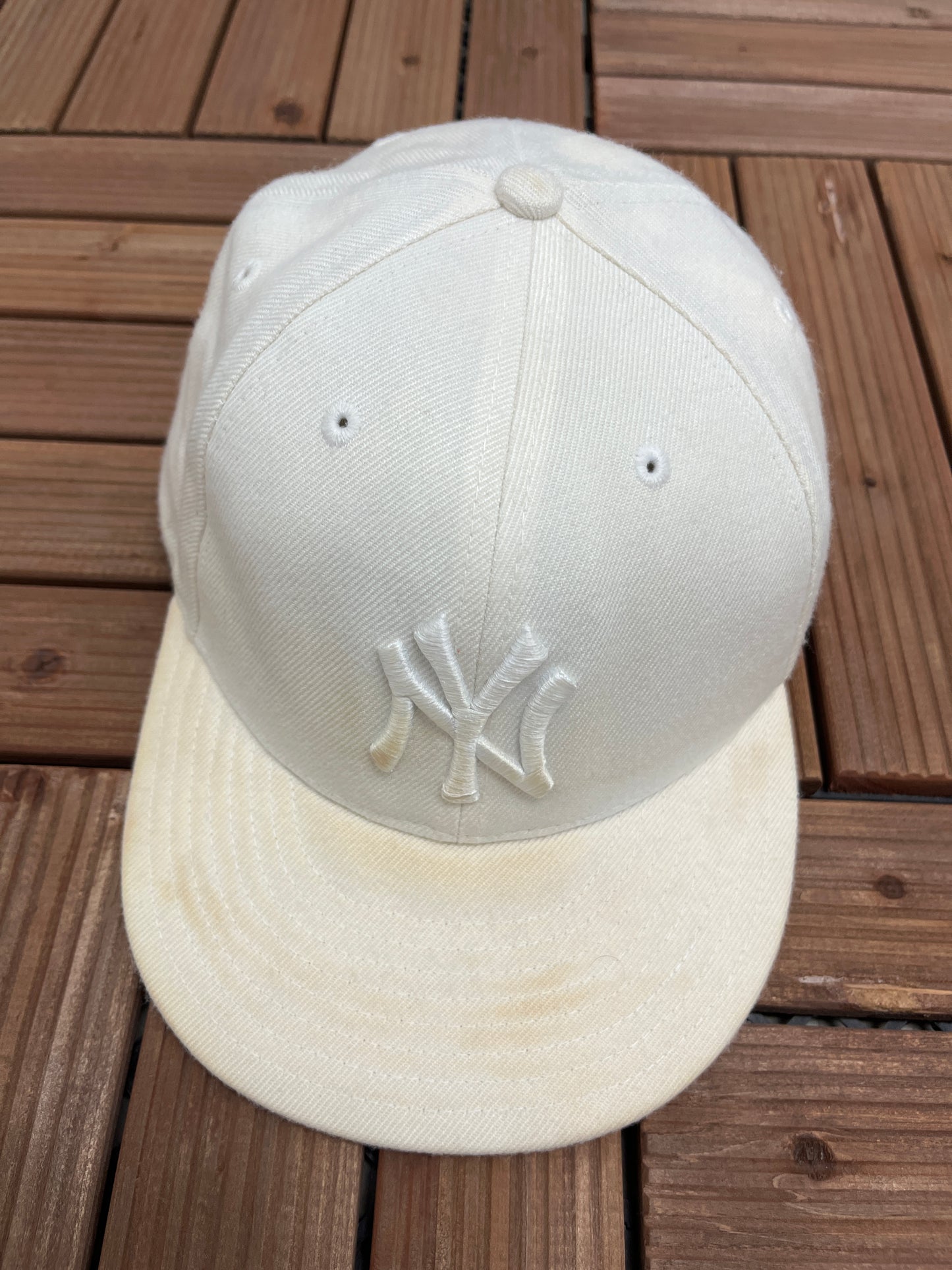 New York Yankees Embroidered Graphic Hat | Size 7 3/8 | Vintage 2000s MLB Baseball White Cap | Free Shipping to USA |