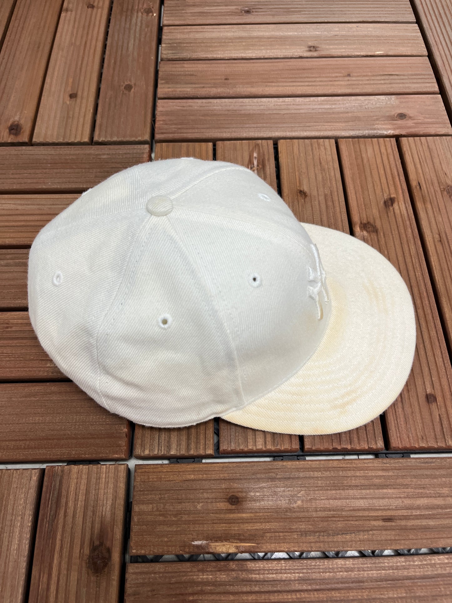 New York Yankees Embroidered Graphic Hat | Size 7 3/8 | Vintage 2000s MLB Baseball White Cap | Free Shipping to USA |