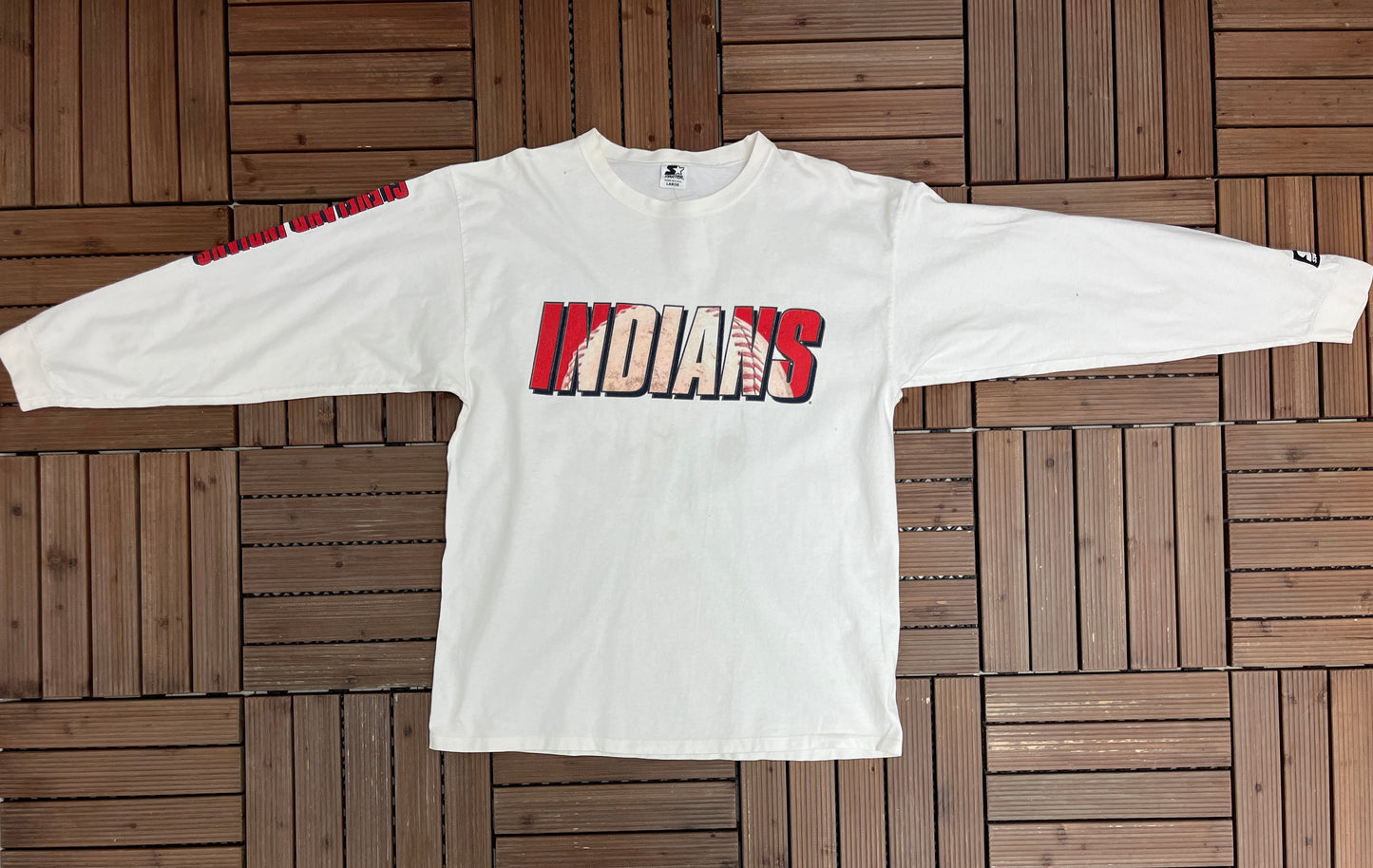 Cleveland Indians American League Graphic Tee | Size Large | Vintage 1990s Starter MLB Long Sleeve White T-Shirt | Free Shipping to USA |