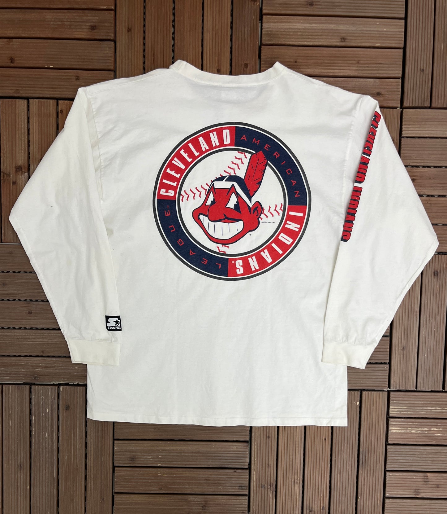 Cleveland Indians American League Graphic Tee | Size Large | Vintage 1990s Starter MLB Long Sleeve White T-Shirt | Free Shipping to USA |