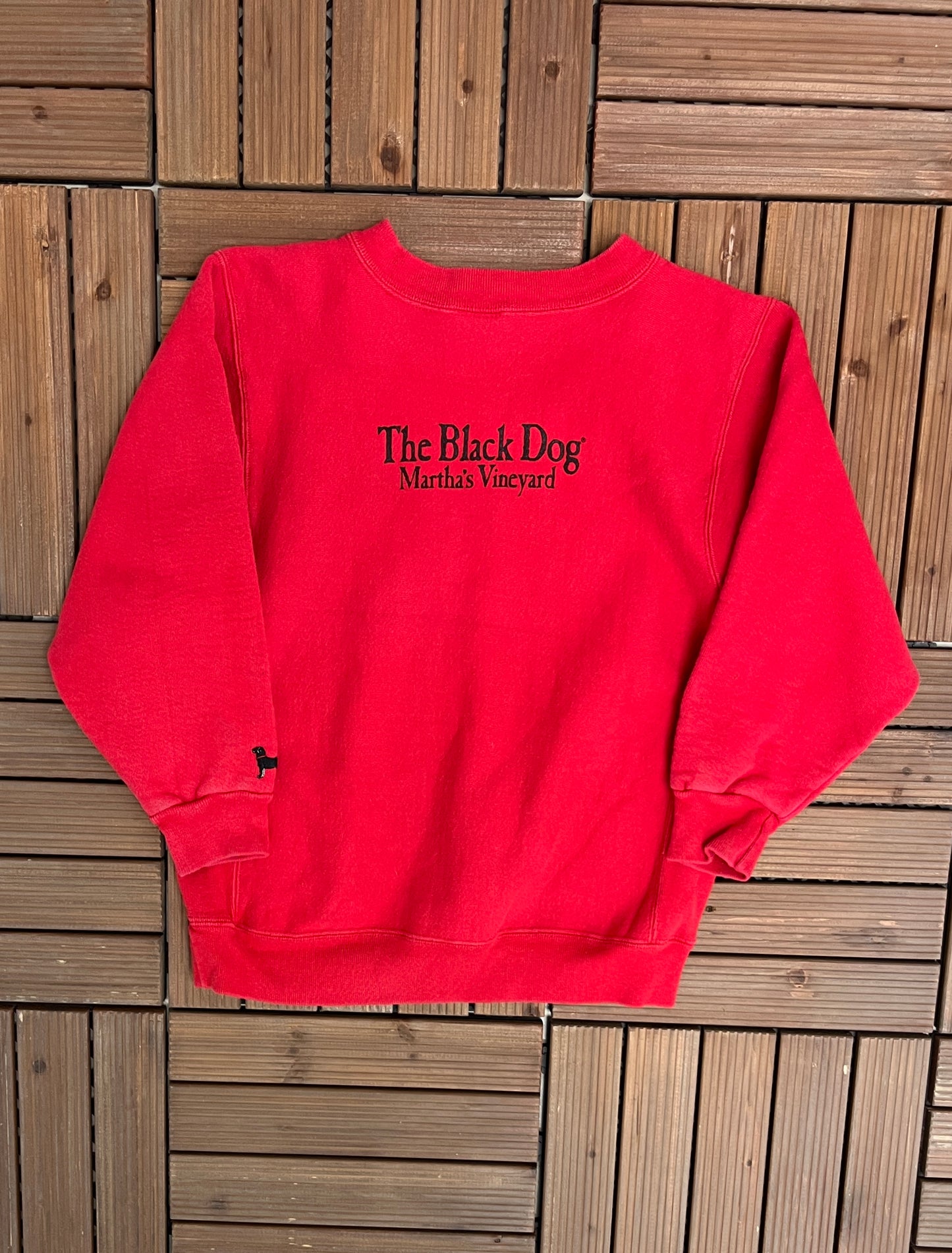 The Black Dog Martha's Vineyard Graphic Crewneck | Size Large | Vintage 1990s Promotional Red Sweater | Made in USA | Free Shipping to USA |