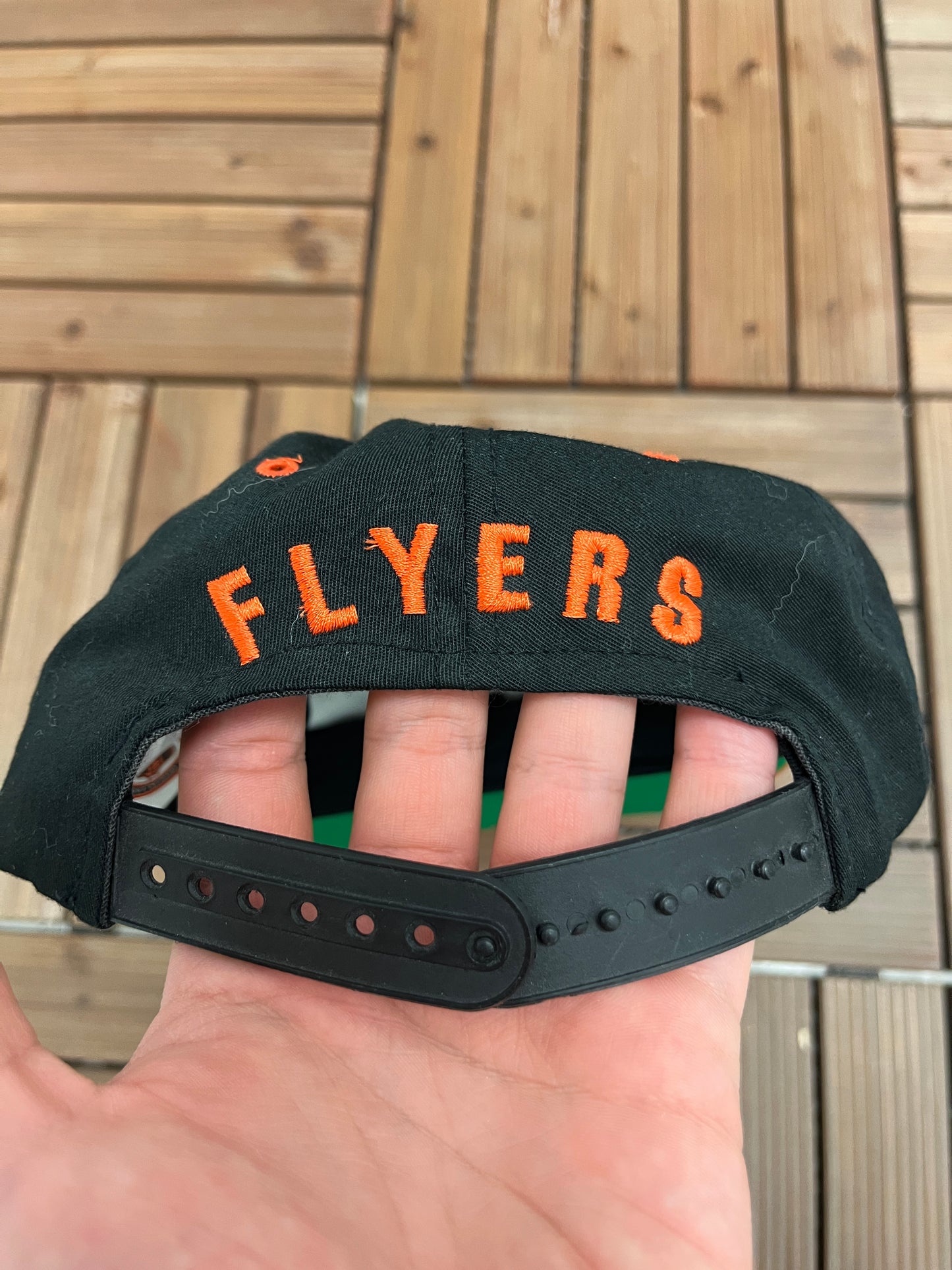 Philadelphia Flyers Embroidered Graphic Hat | Youth Snap Back | Vintage 2000s NHL Hockey Black Cap | Free Shipping to USA |