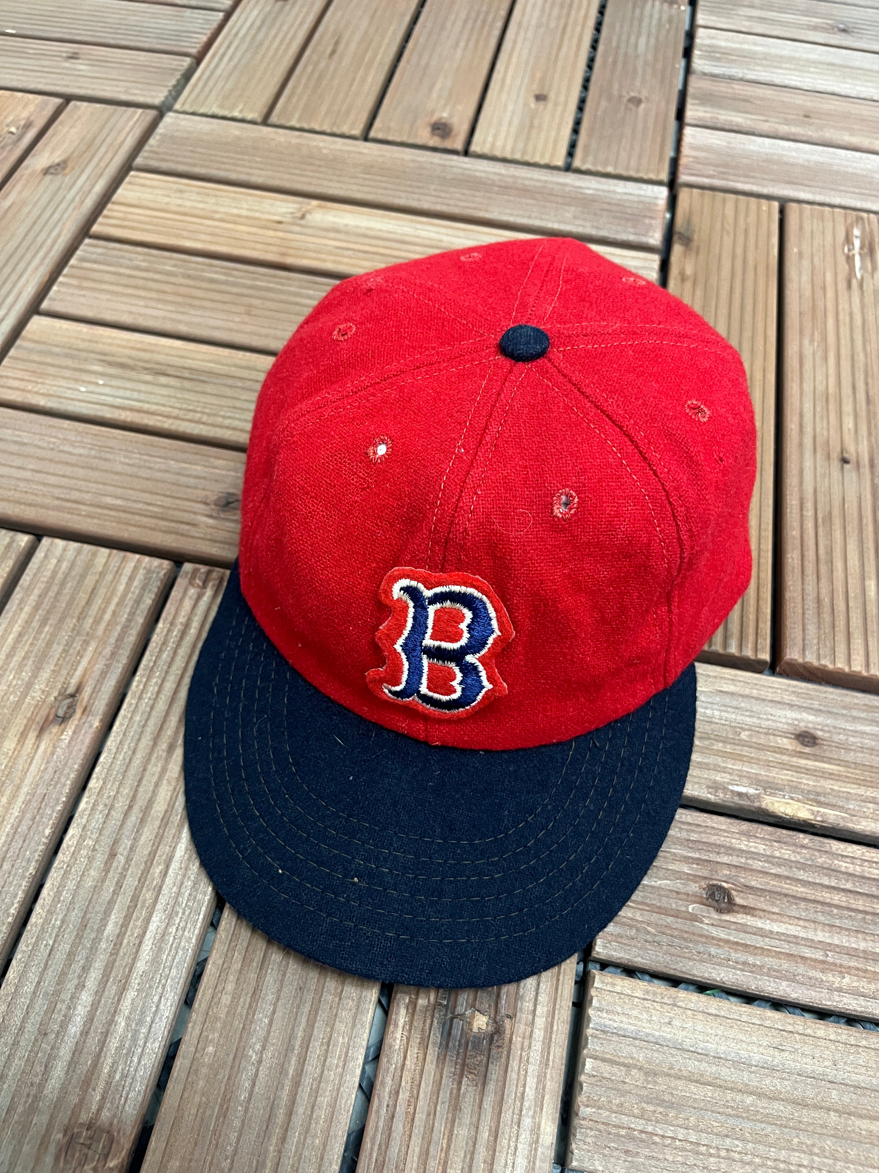 Boston Red Sox Wool Graphic Hat | Size X-Large | Vintage 1990s MLB