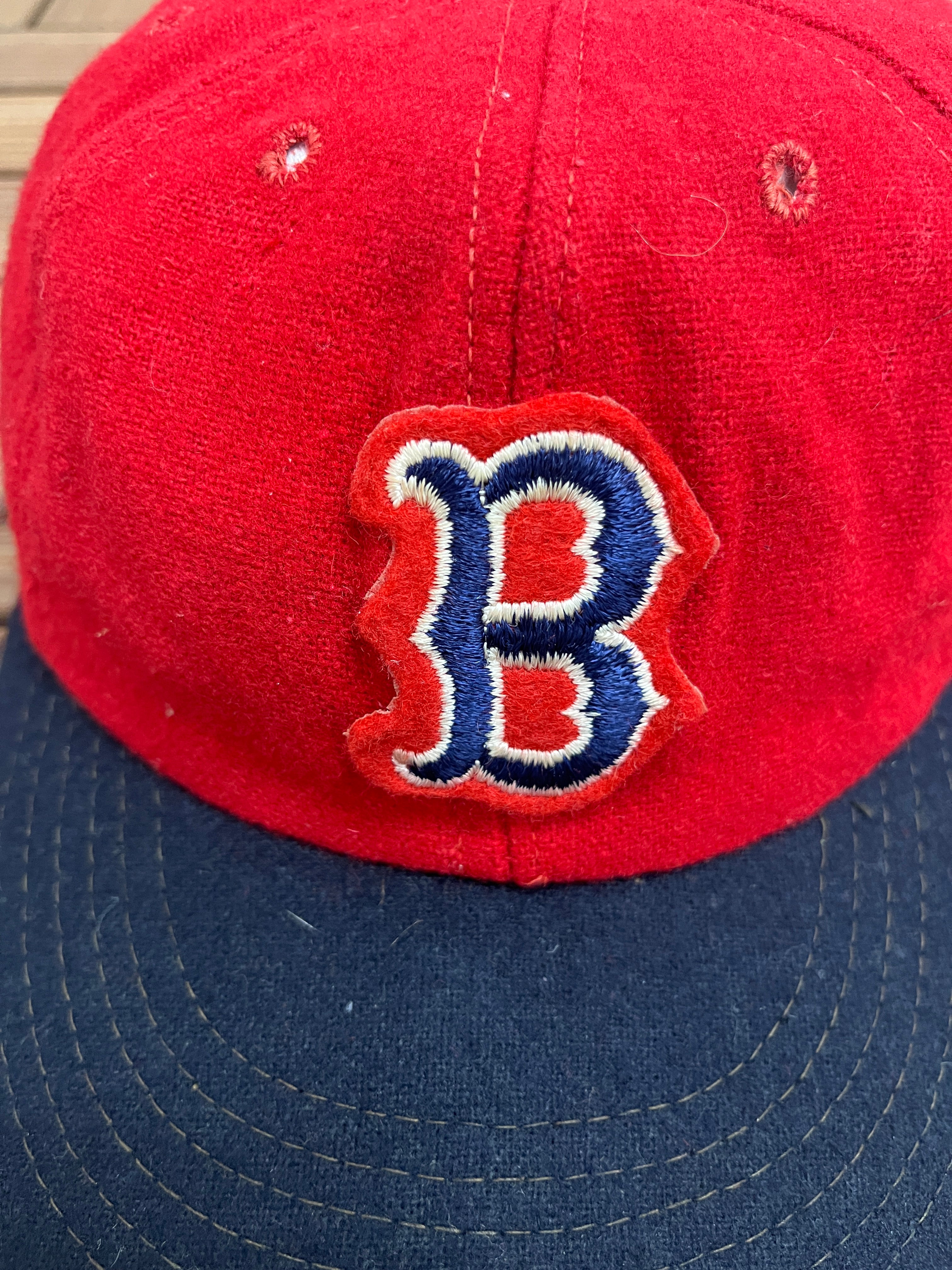 Boston Red Sox Wool Graphic Hat | Size X-Large | Vintage 1990s MLB