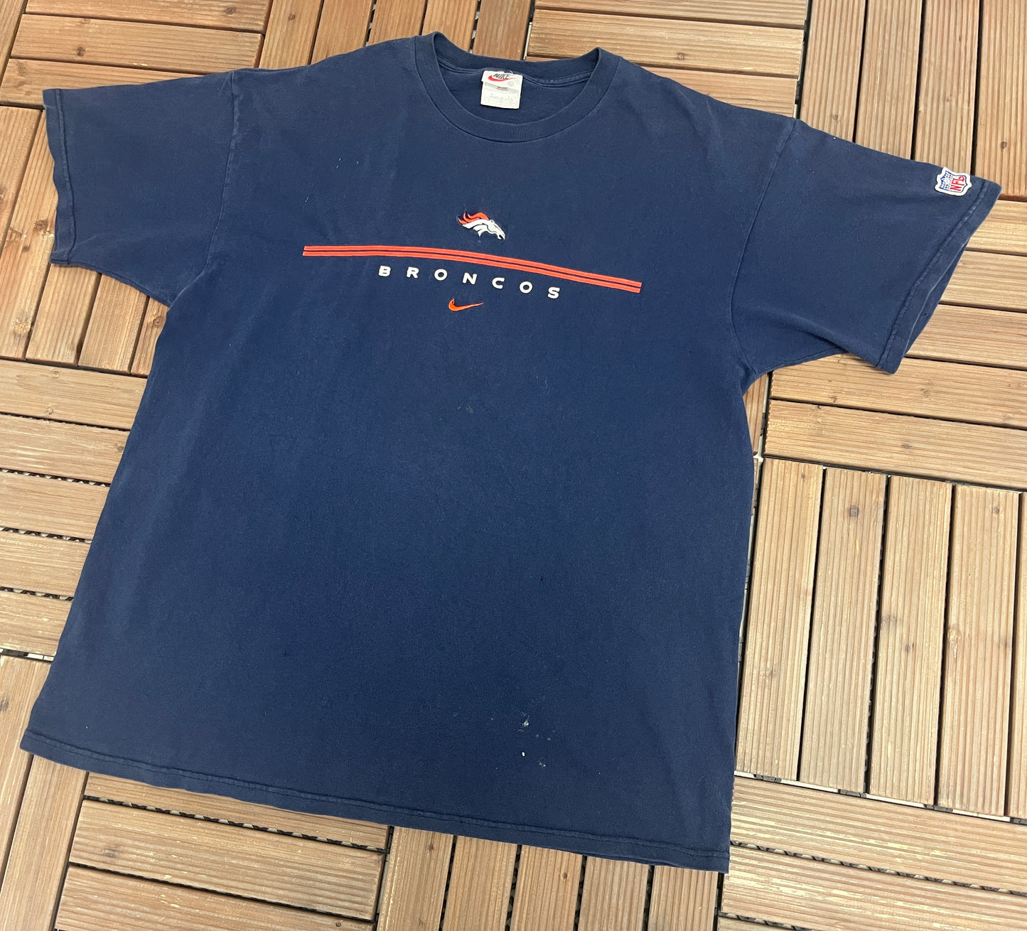 Denver Broncos Nike Embroidered Graphic Tee | Size X-Large | Vintage 1990s Made in USA NFL Football T-Shirt |