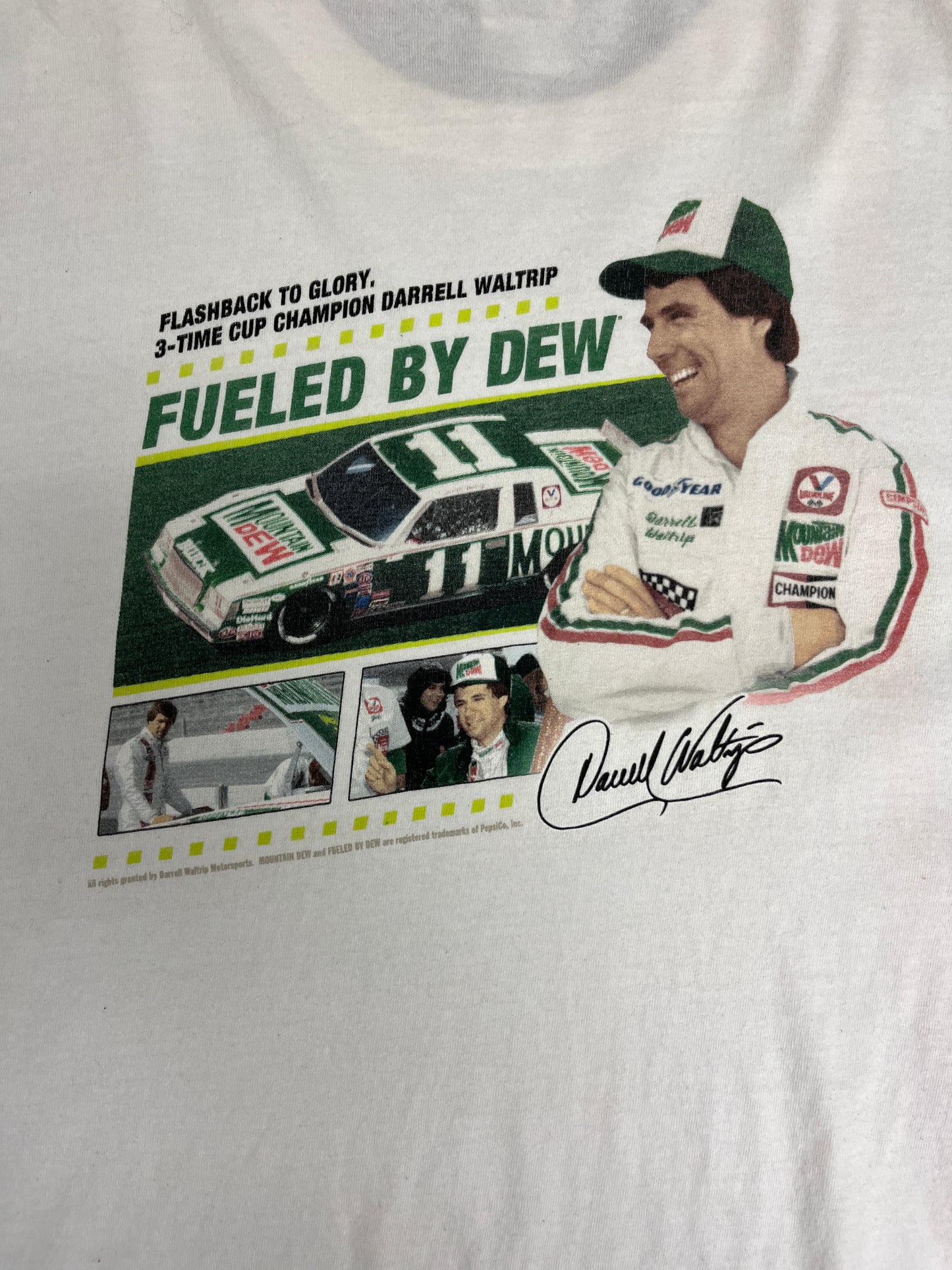 Darrell Waltrip Mountain Dew Racing Graphic Tee | Size X-Large | Vintage 2000s NASCAR Racing White T-Shirt |