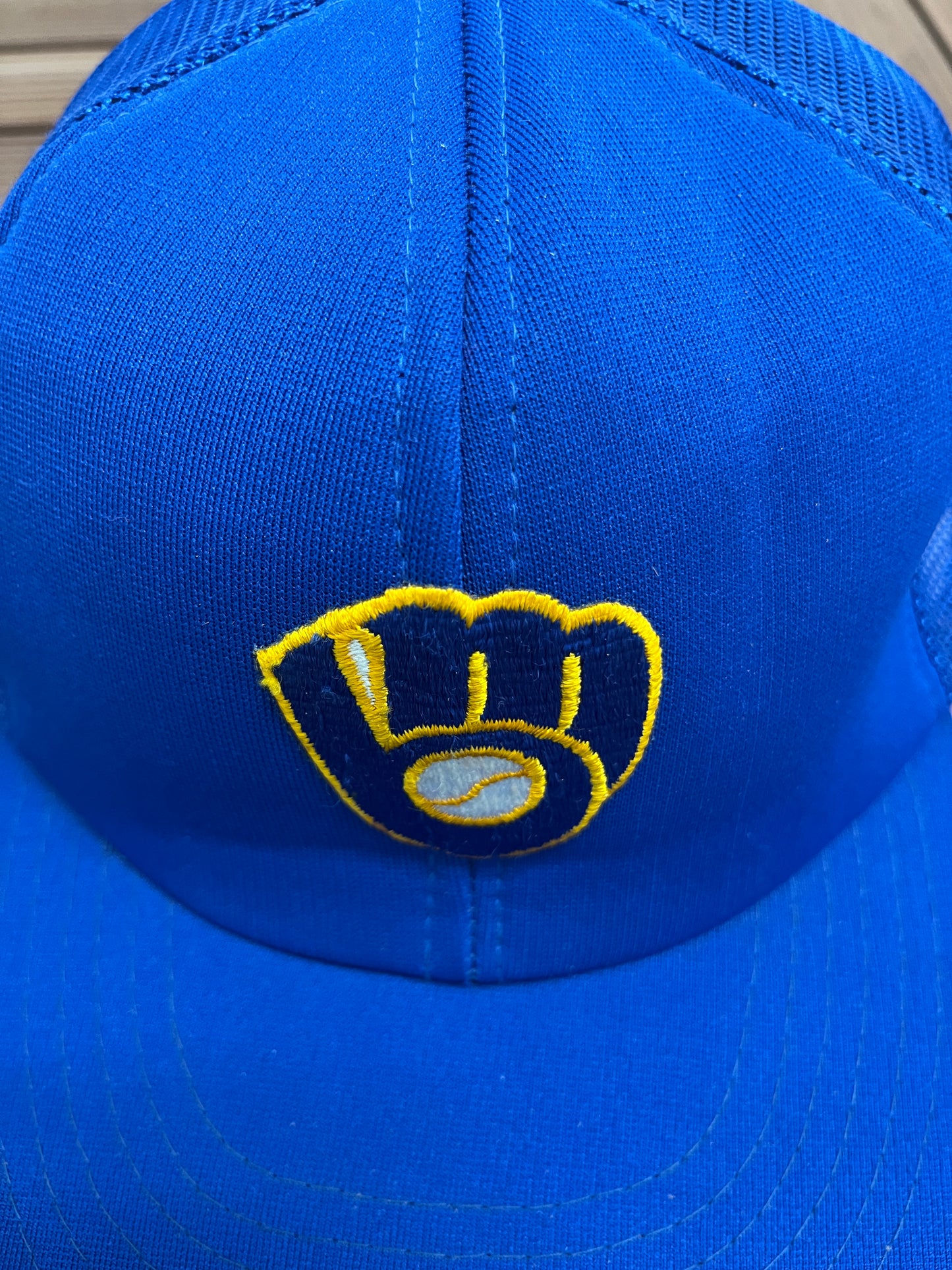 Milwaukee Brewers Embroidered Graphic Hat | Snap Back | Vintage 1990s MLB Baseball Trucker Blue Cap |