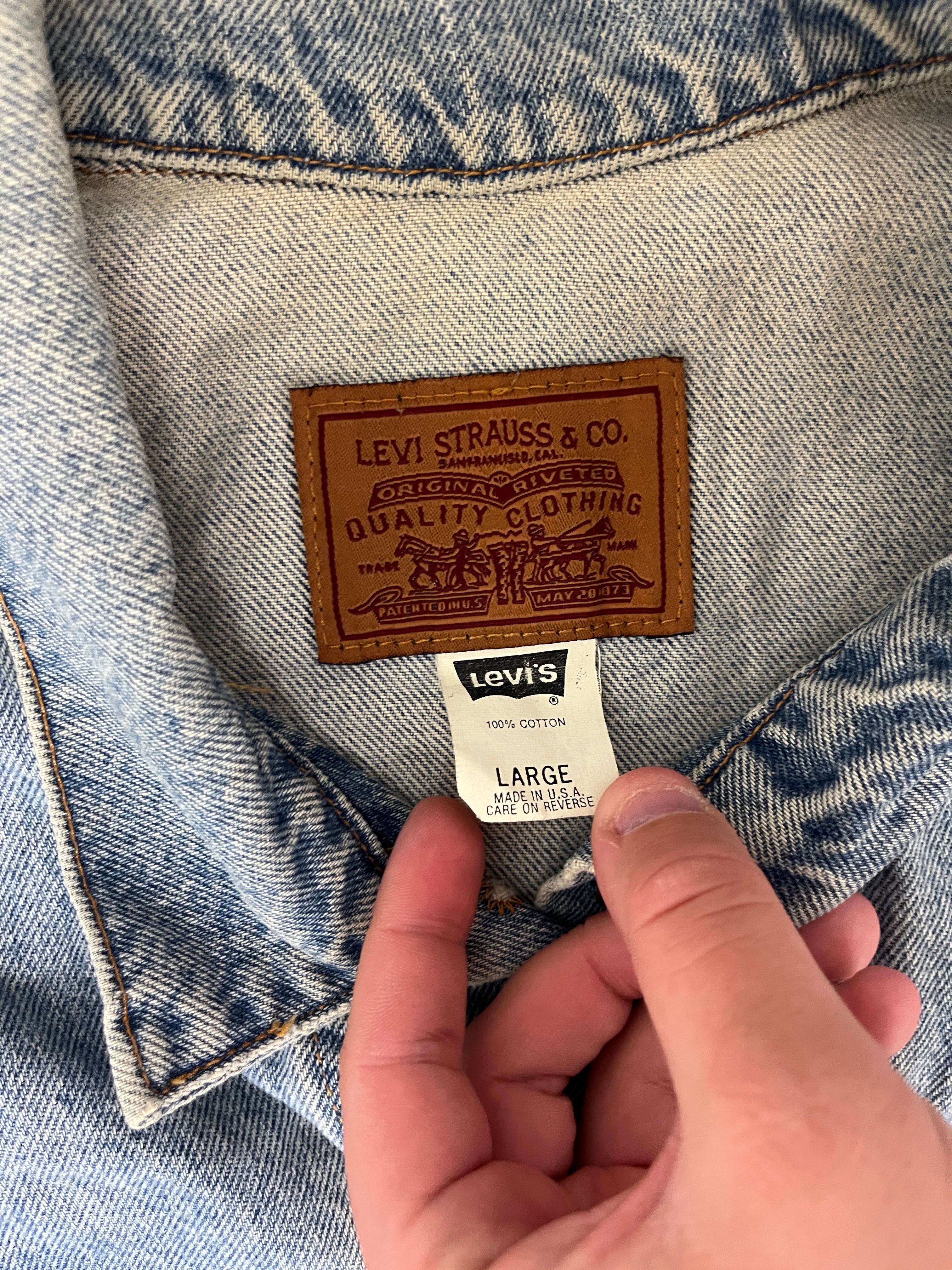 Levi's red best sale tab jacket