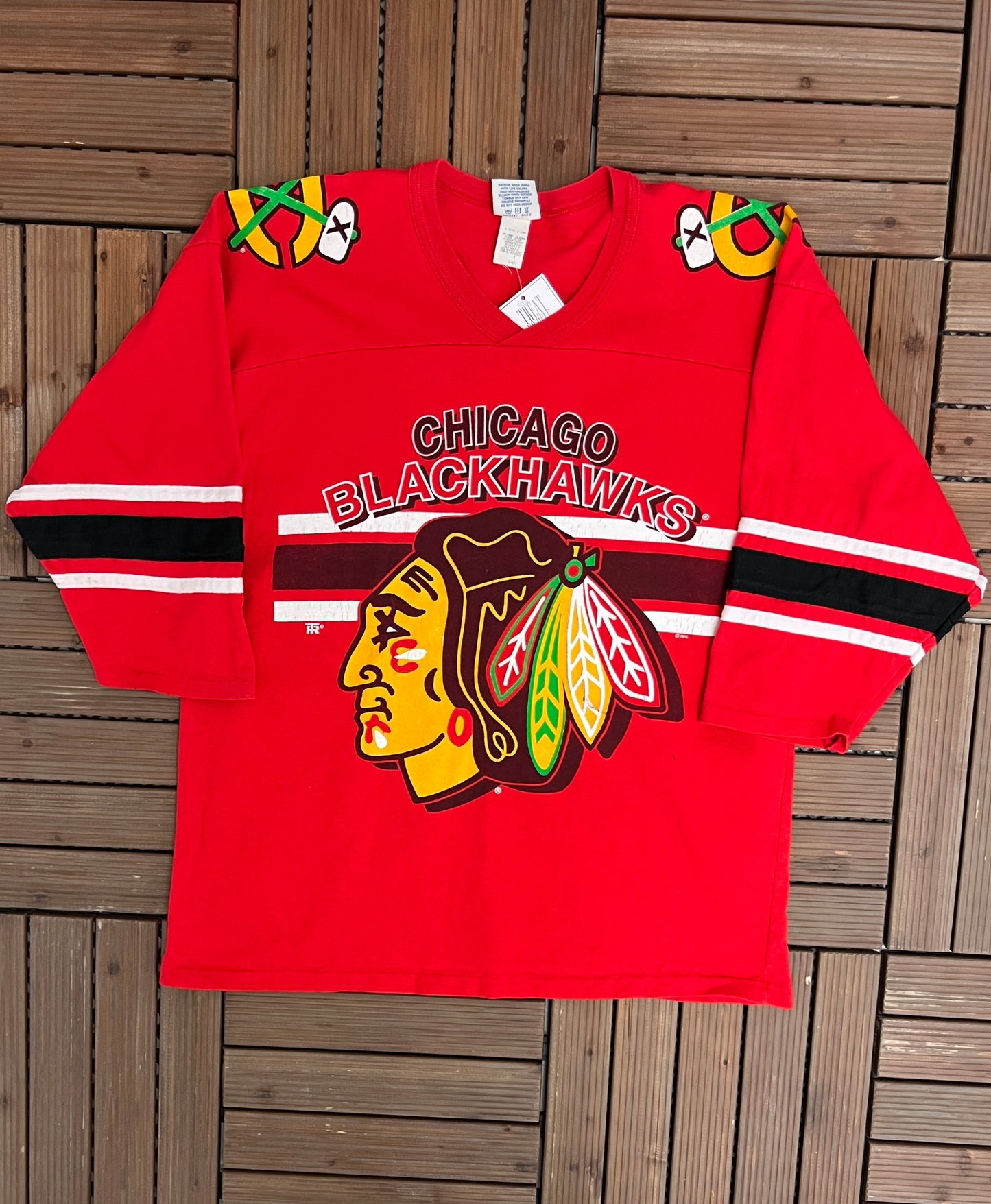 Chicago Blackhawks Graphic Tee | Size Large | Vintage 1990s NHL Hockey Half Sleeve Red T-Shirt | Made in USA |