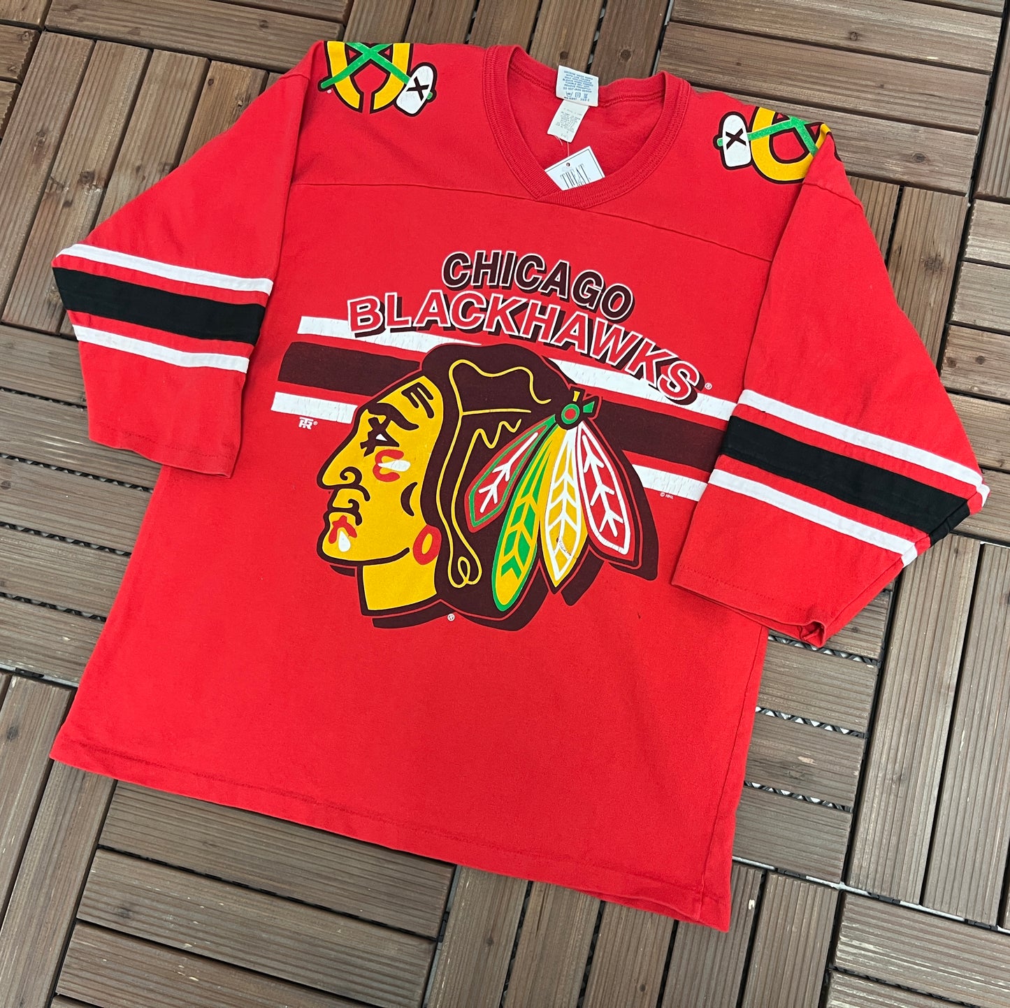 Chicago Blackhawks Graphic Tee | Size Large | Vintage 1990s NHL Hockey Half Sleeve Red T-Shirt | Made in USA |