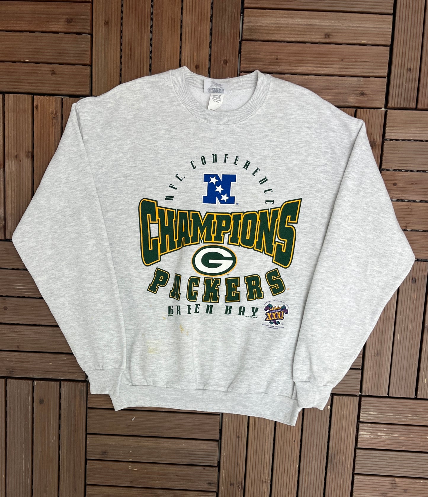 Green Bay Packers Super Bowl XXXI Graphic Crewneck | Size X-Large | Vintage 1990s NFL Football Grey Sweater | Made in USA |