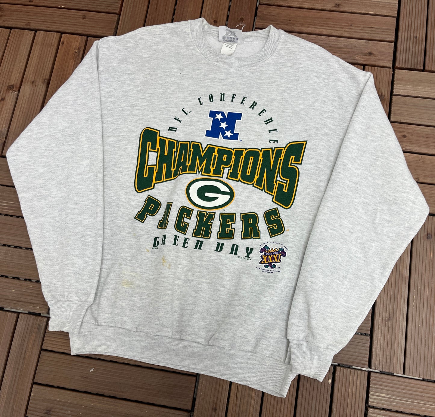 Green Bay Packers Super Bowl XXXI Graphic Crewneck | Size X-Large | Vintage 1990s NFL Football Grey Sweater | Made in USA |