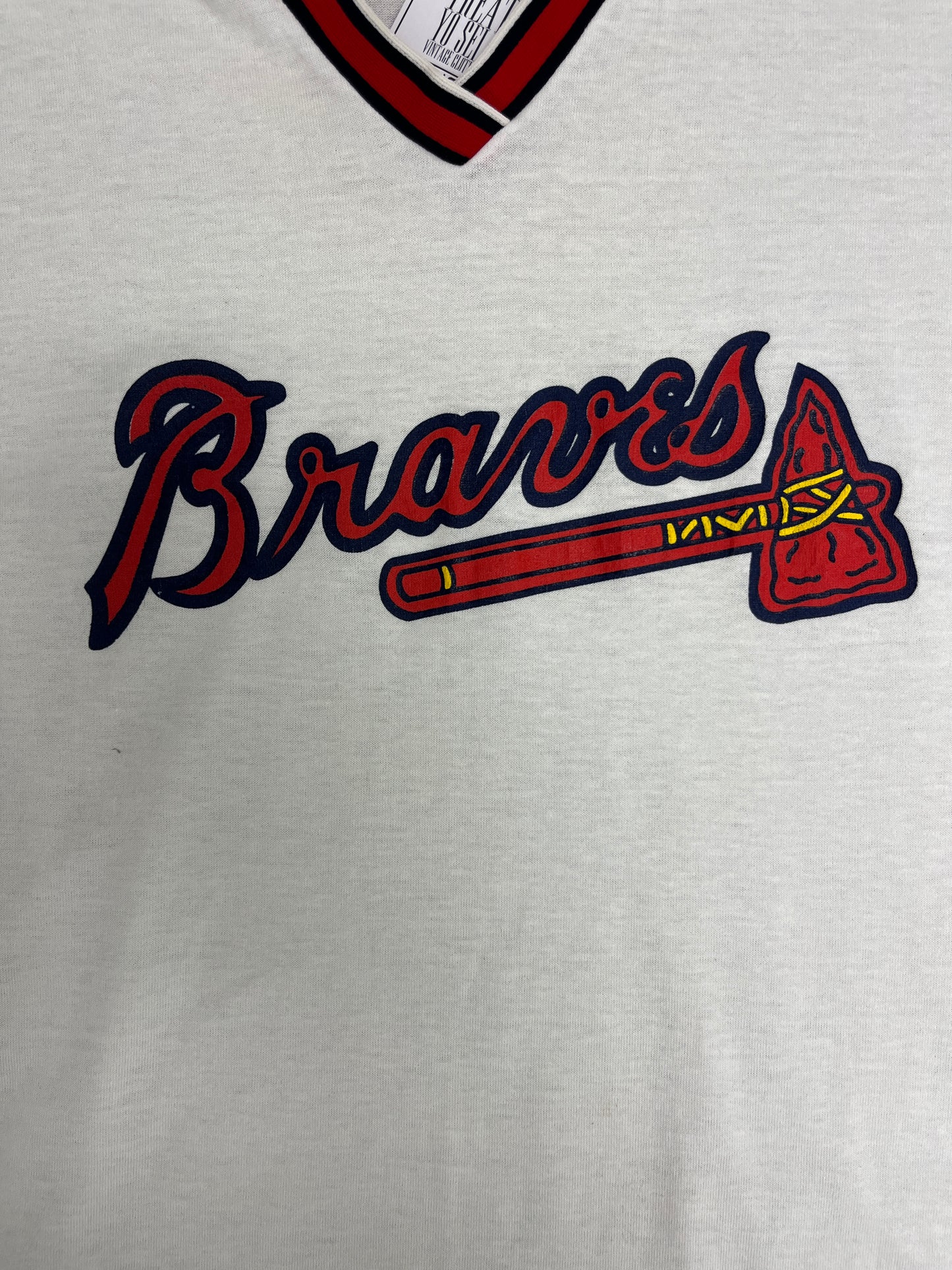 Atlanta Braves Graphic Tee | Size Large | Vintage 1990s MLB Baseball White T-Shirt | Made in USA |