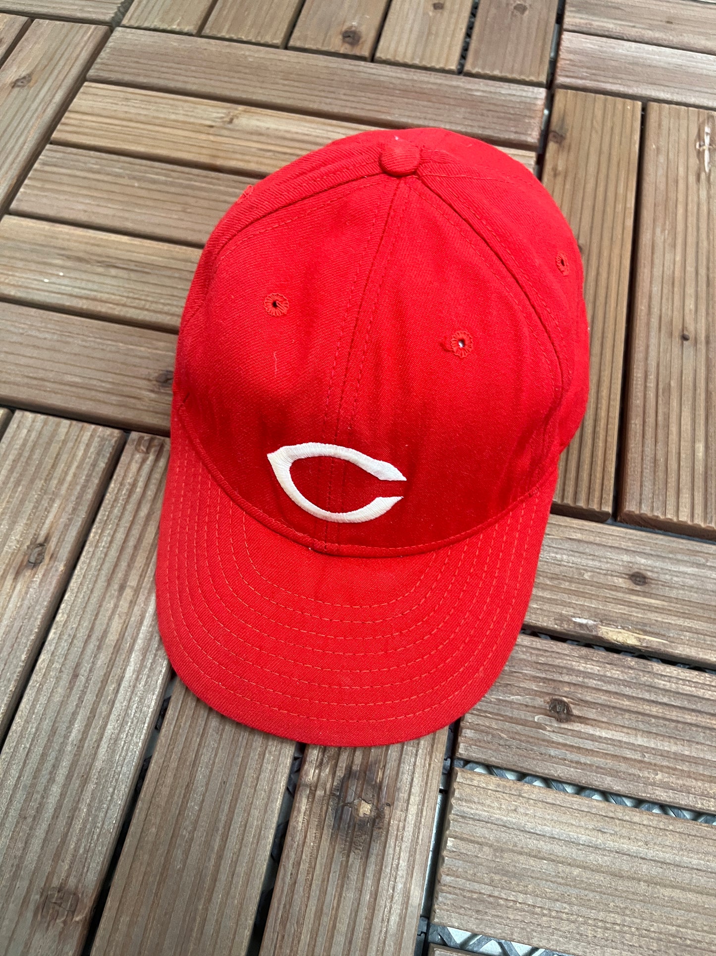 Cincinnati Reds Embroidered Graphic Hat | Size 7 3/8 | Vintage 1990s MLB Baseball Red Cap |