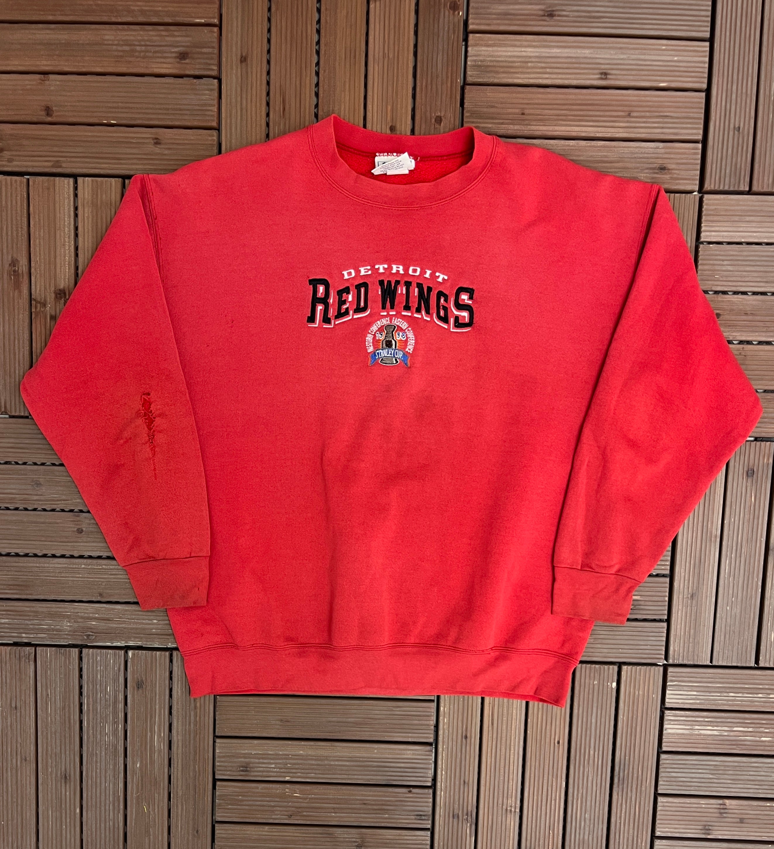 Detroit Red Wings Stanley Cup 1998 Stitched Graphic Crewneck