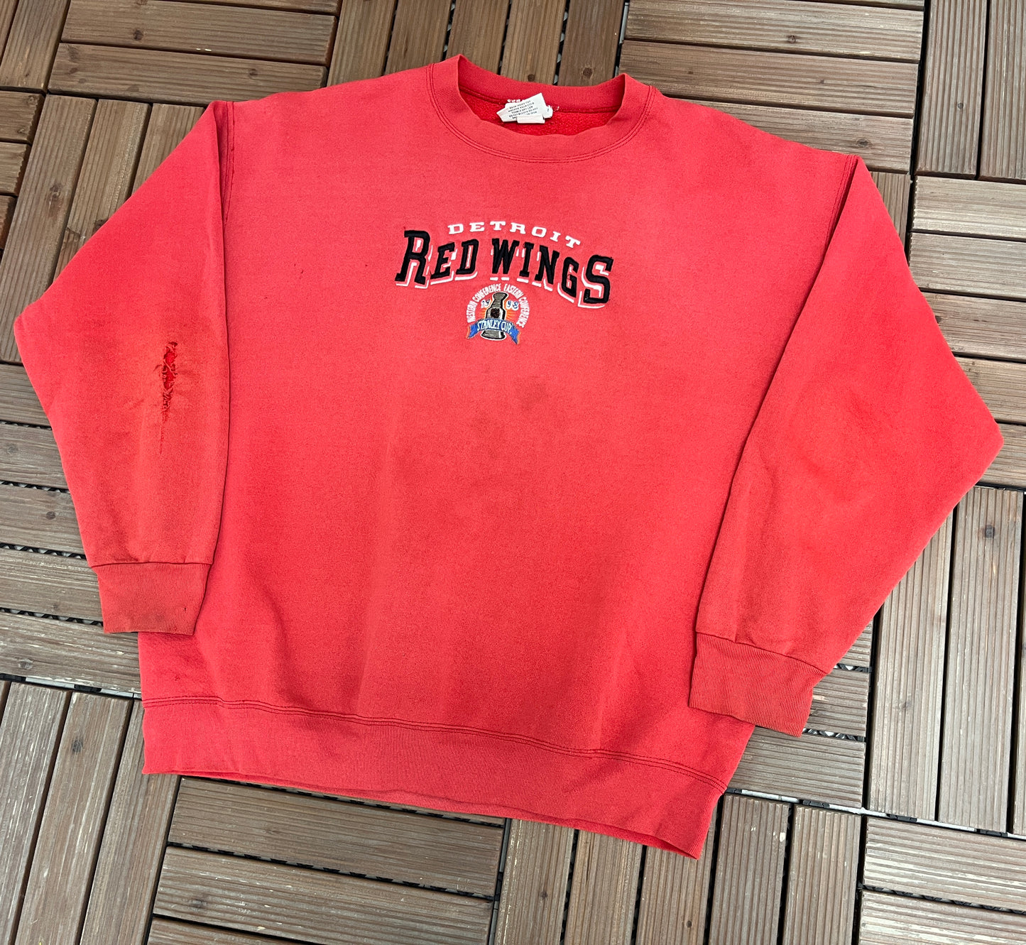 Detroit Red Wings Stanley Cup 1998 Stitched Graphic Crewneck | Size X-Large | Vintage 1990s NHL Hockey Red Sweater |