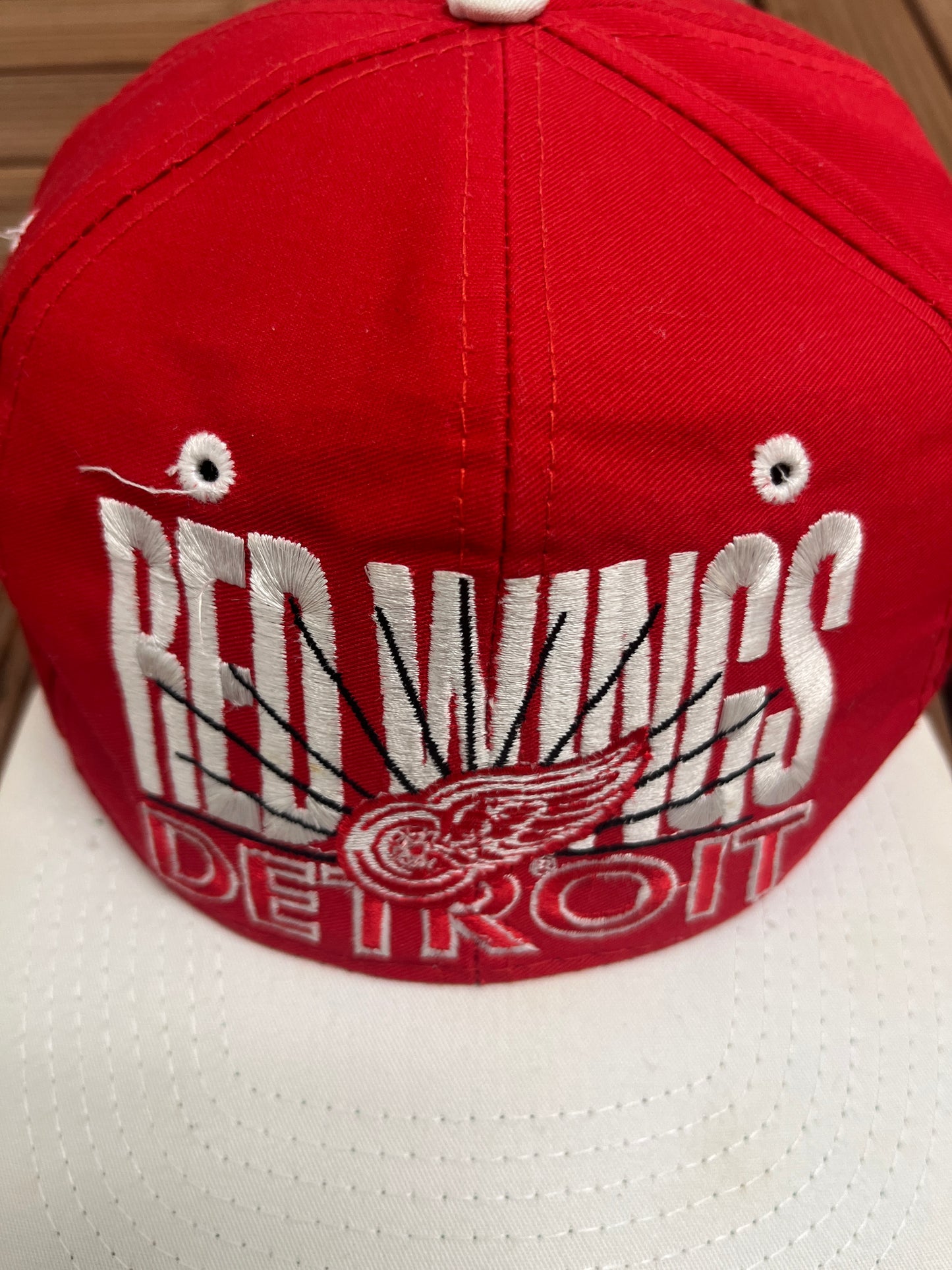 Detroit Red Wings Embroidered Graphic Hat | Snap Back | Vintage 1990s NHL Hockey Red Cap |