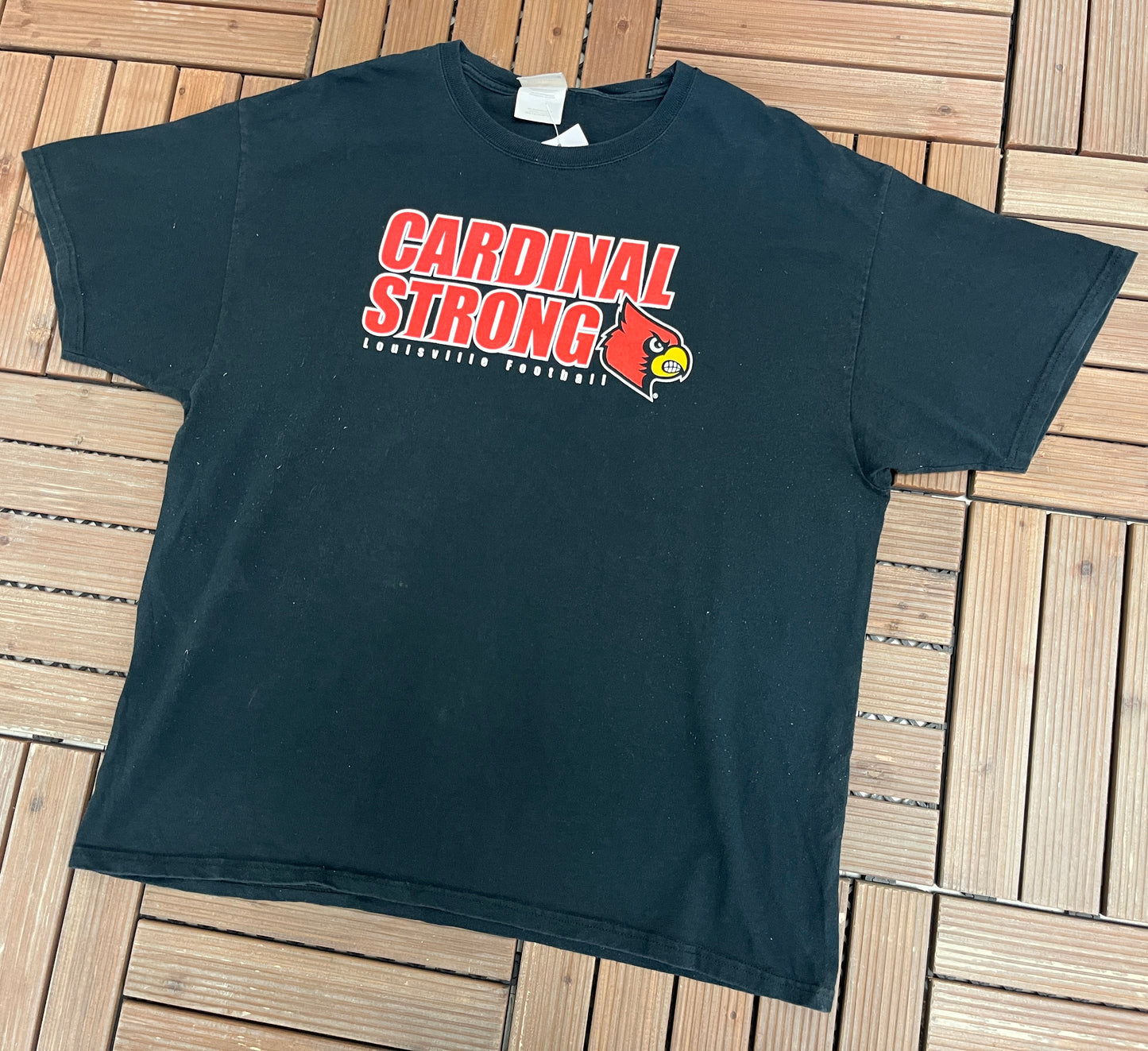 Louisville Cardinal Strong Graphic Tee | Size X-Large | Vintage 2000s College Football Black T-Shirt | Free Shipping to USA |