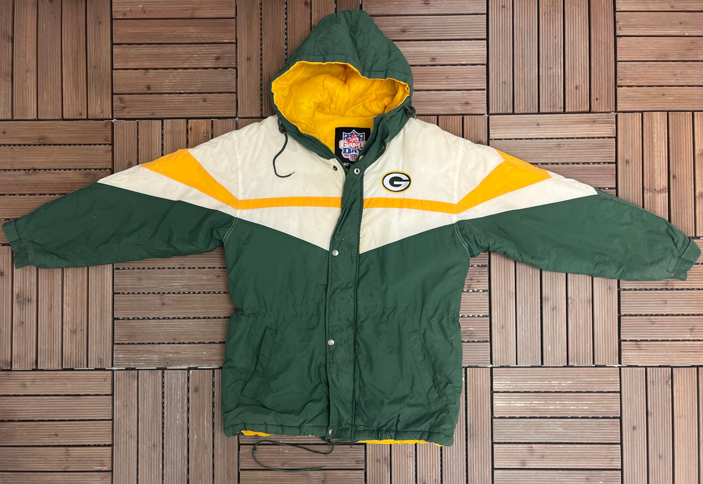 Green Bay Packers Embroidered Graphic Jacket | Size Medium | Vintage 1990s NFL Football Green Game Day Jacket |