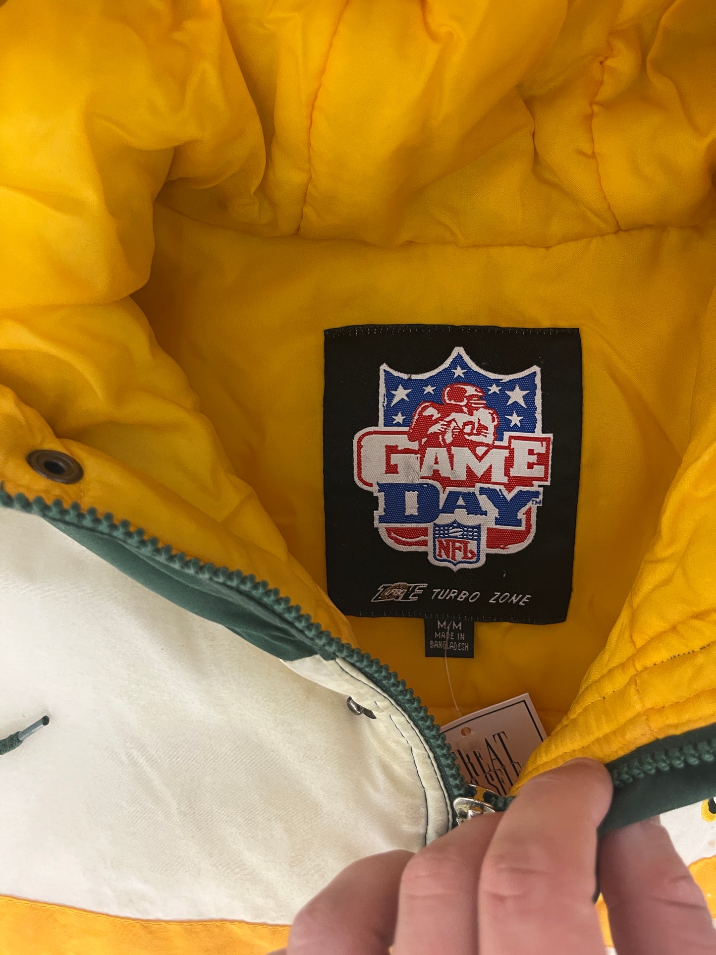 Green Bay Packers Embroidered Graphic Jacket | Size Medium | Vintage 1990s NFL Football Green Game Day Jacket |